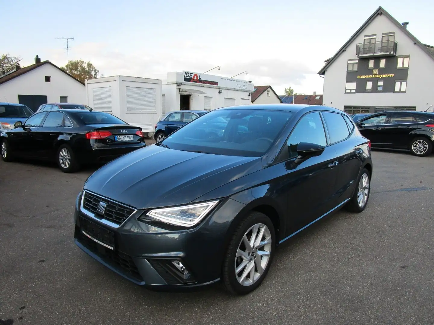 SEAT Ibiza 1.0 FR ERDGAS *LEDER*LED*NAVI*PDC*KAMERA* Grau - 1