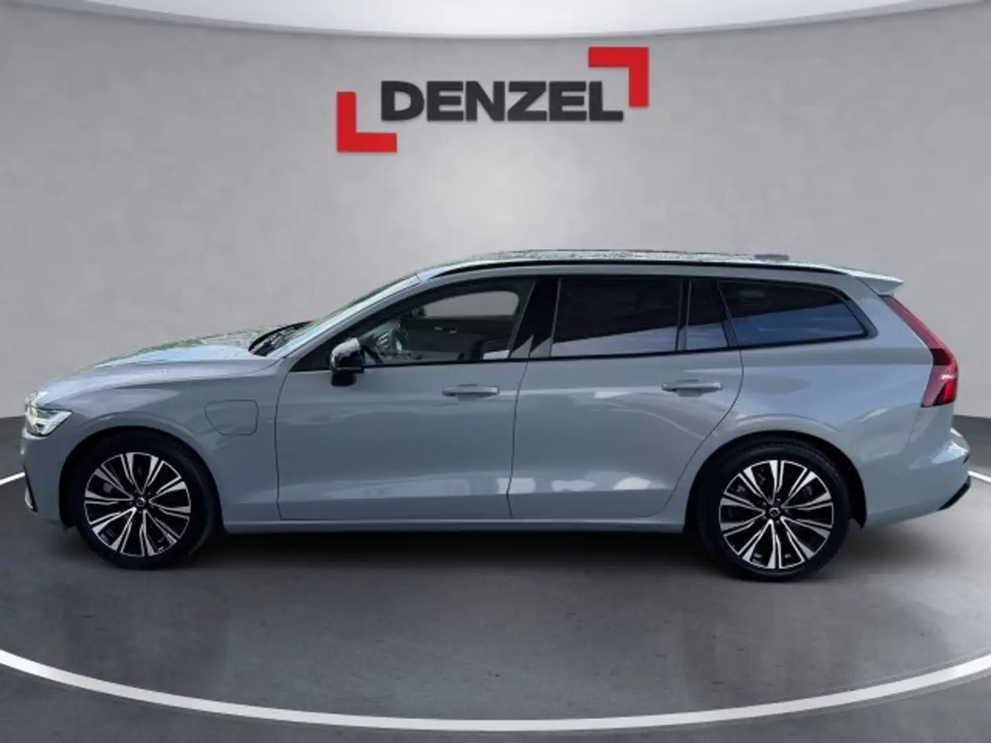 Volvo V60 Plus, T6 eAWD Plug-in Hybrid, Elektrisch/Benzin, Dark Grau - 2