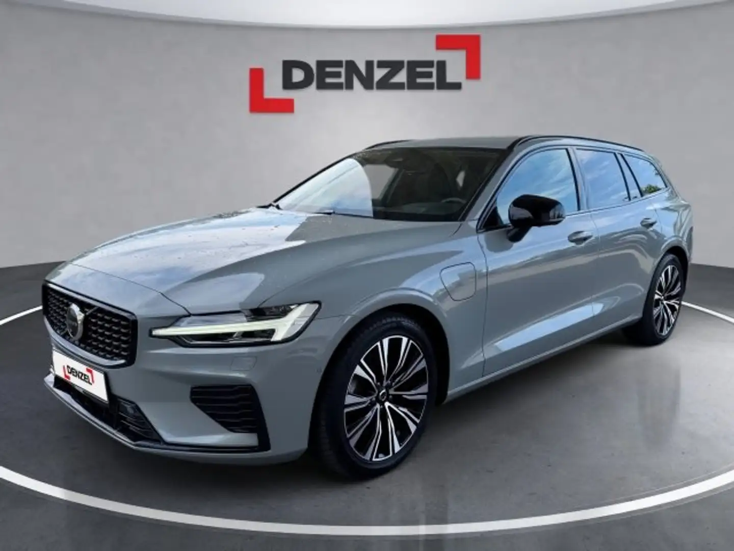 Volvo V60 Plus, T6 eAWD Plug-in Hybrid, Elektrisch/Benzin, Dark Grau - 1