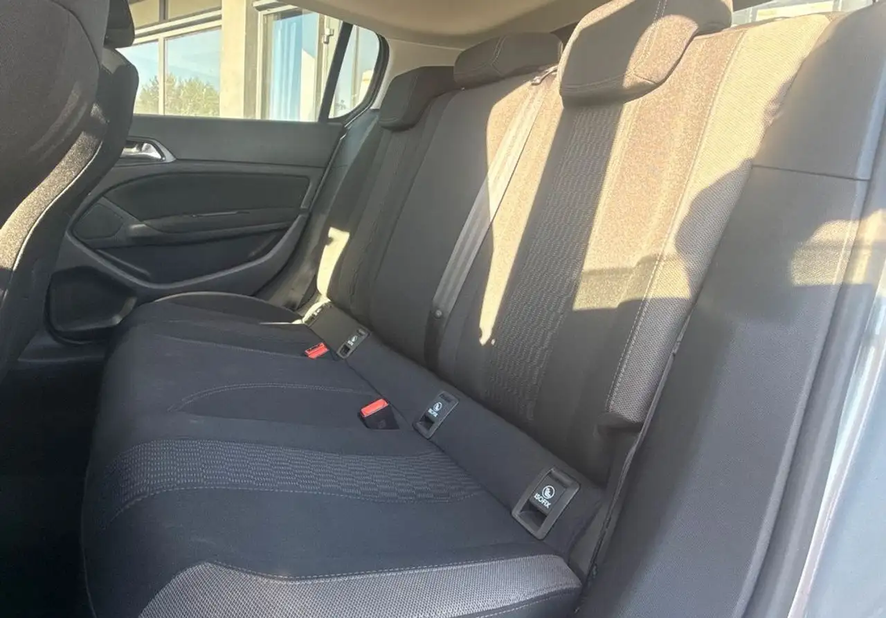 Peugeot 308 308 — photo 7
