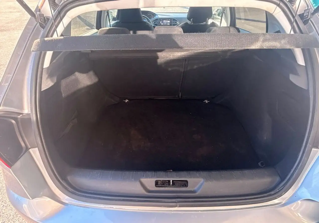 Peugeot 308 308 — photo 12