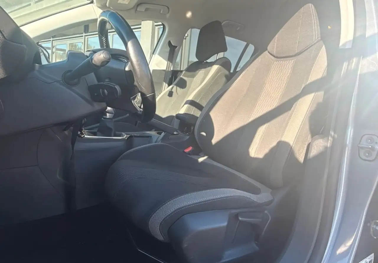 Peugeot 308 308 — photo 5