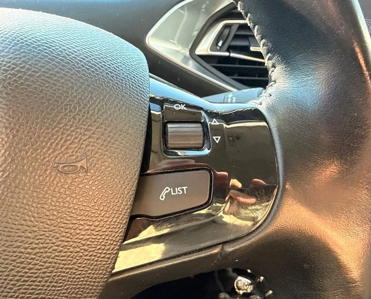 Peugeot 308 308 — photo 27