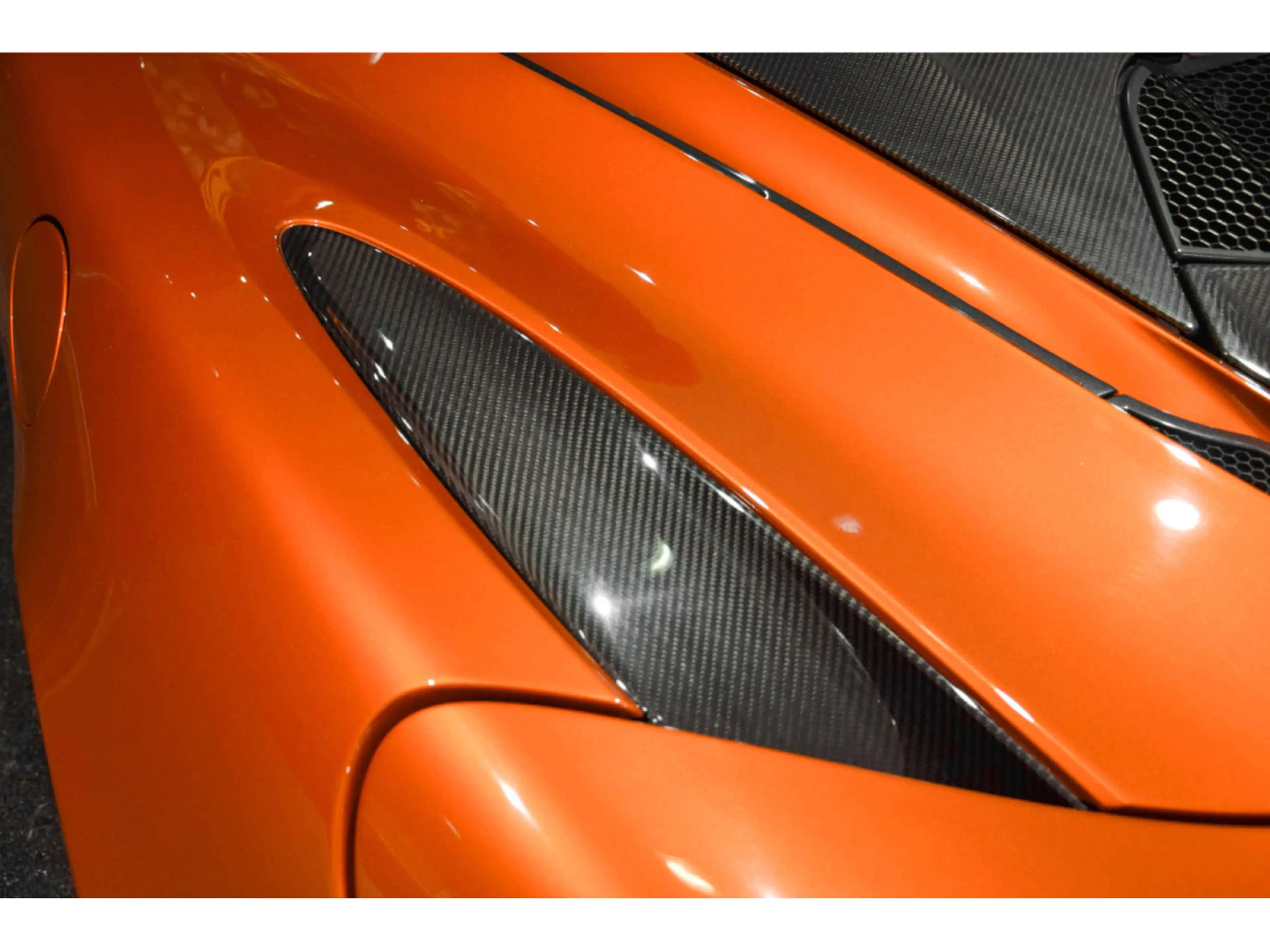 McLaren 720S COUPÉ PERFORMANCE - PACK CARBONE - ELITE PAINT — photo 13