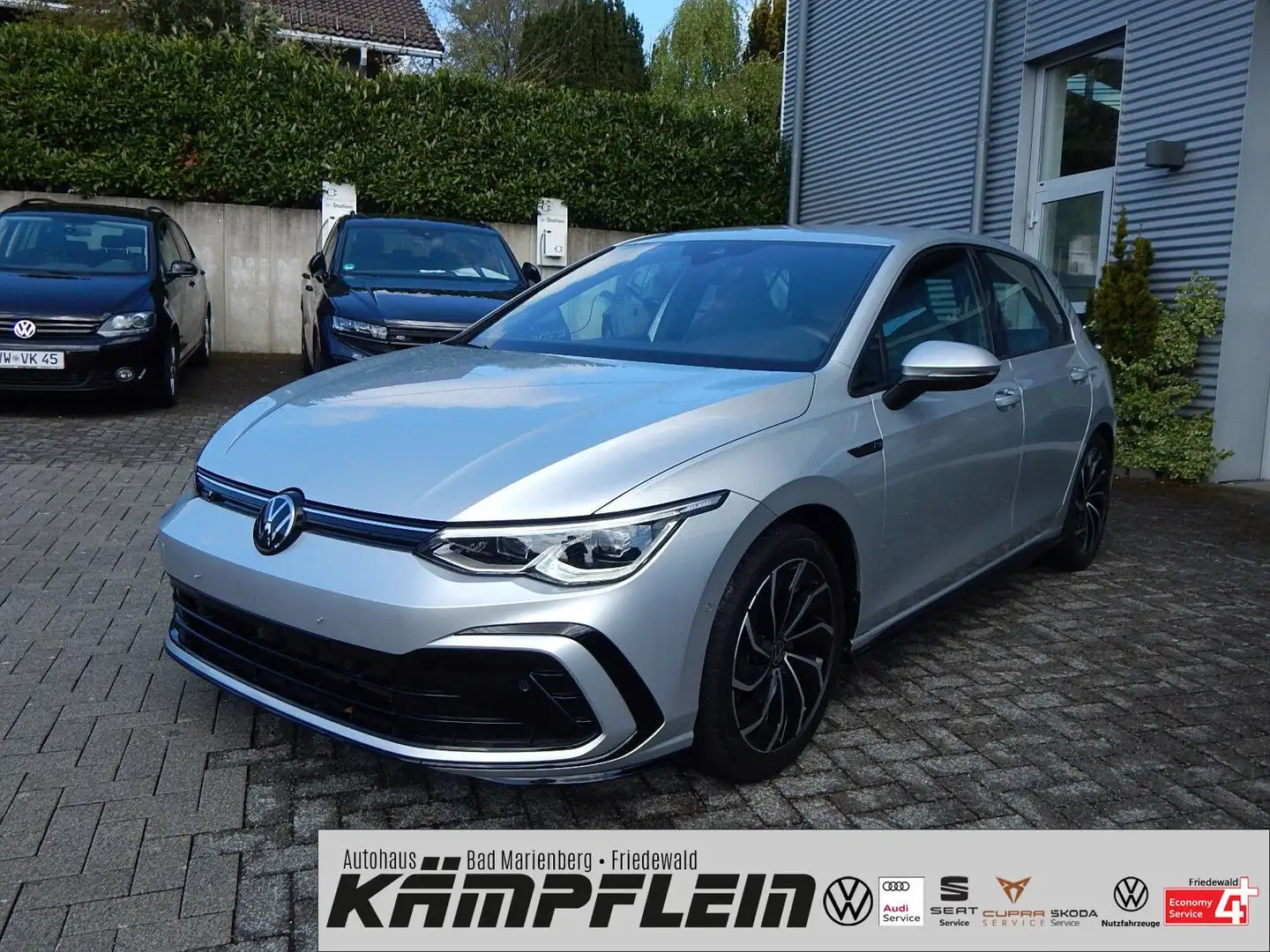 Volkswagen Golf R-Line 2.0TDI DSG NAV AHK MATRIX ACC SHZ LM Silber - 1