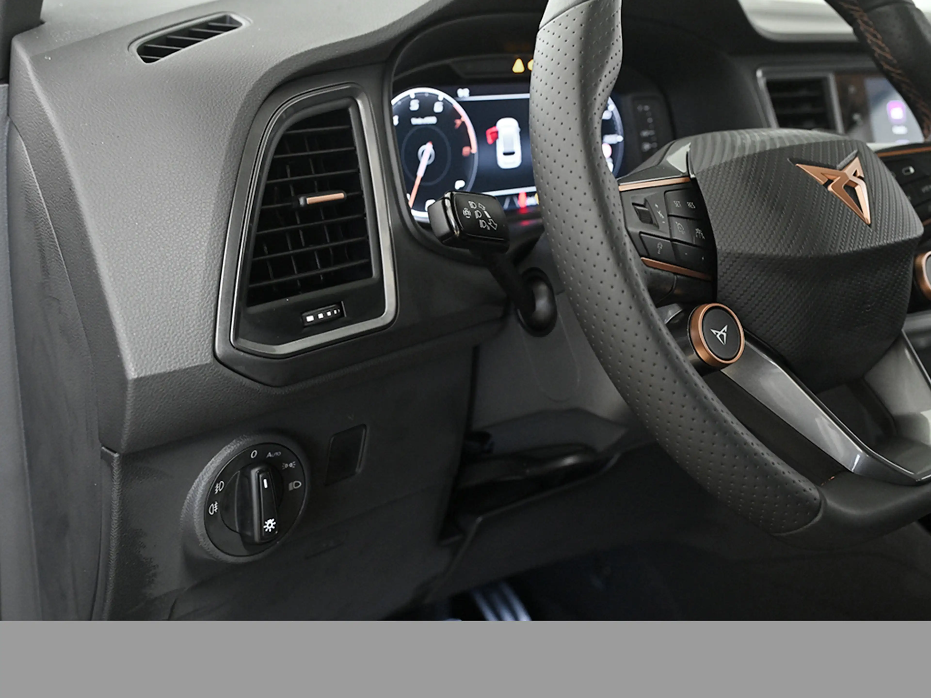 CUPRA Ateca 2.0 TRIBE EDITION DSG 4DRIVE NAVI 360CAM — photo 15