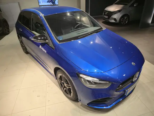 Mercedes-Benz B-Class view 12