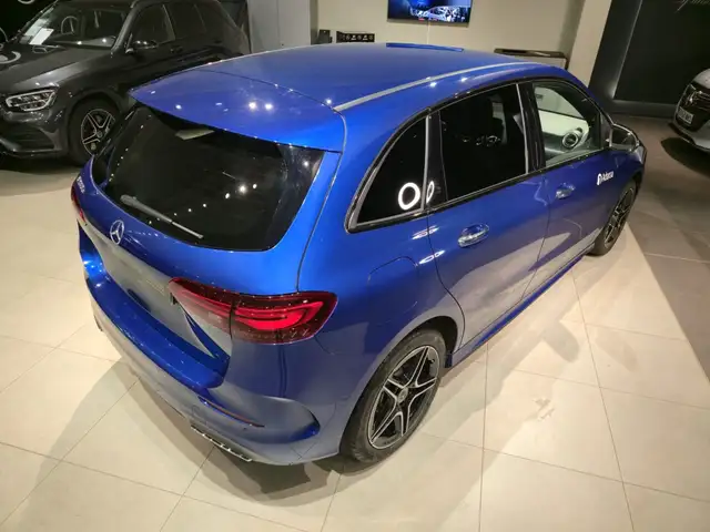Mercedes-Benz B-Class view 14