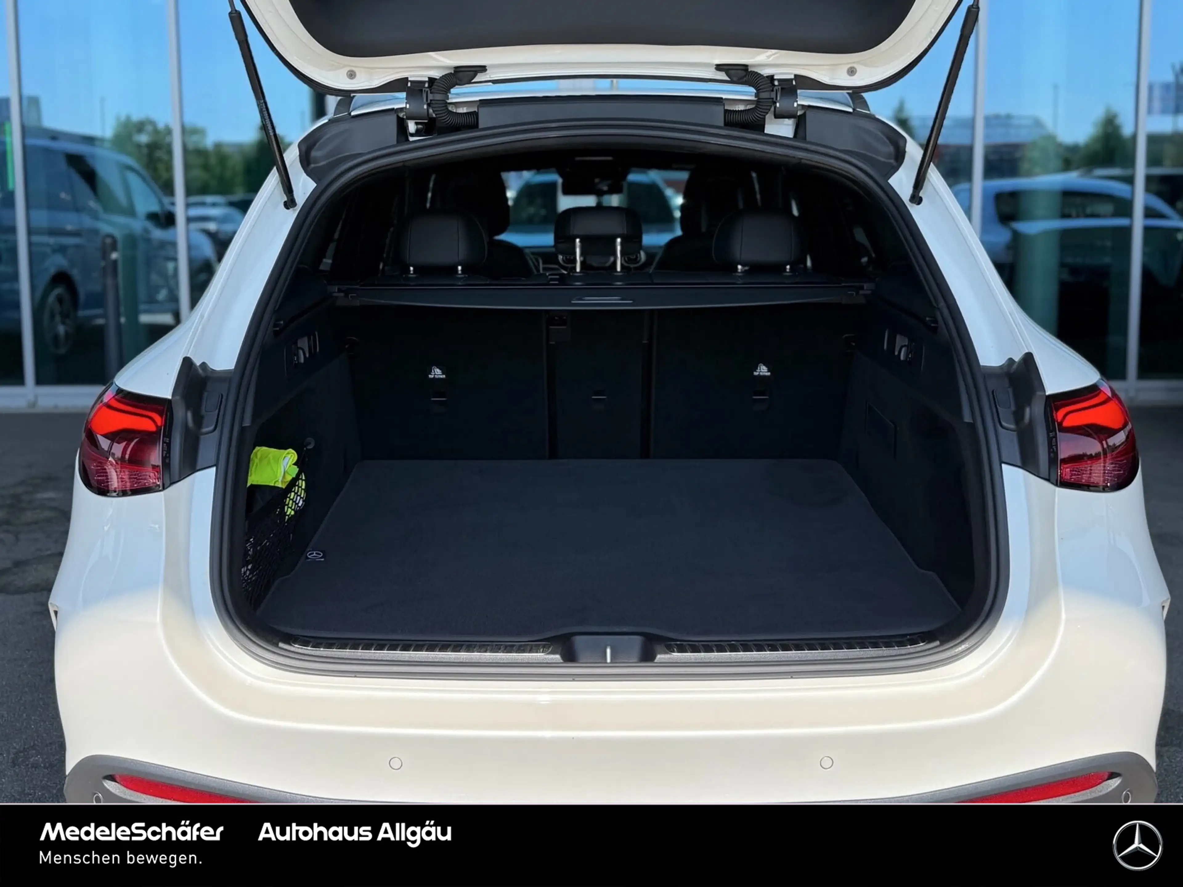 Mercedes-Benz GLC 220 GLC 220 d 4M AMG Premium 20" Fahr-Assi Pano 360° — photo 6
