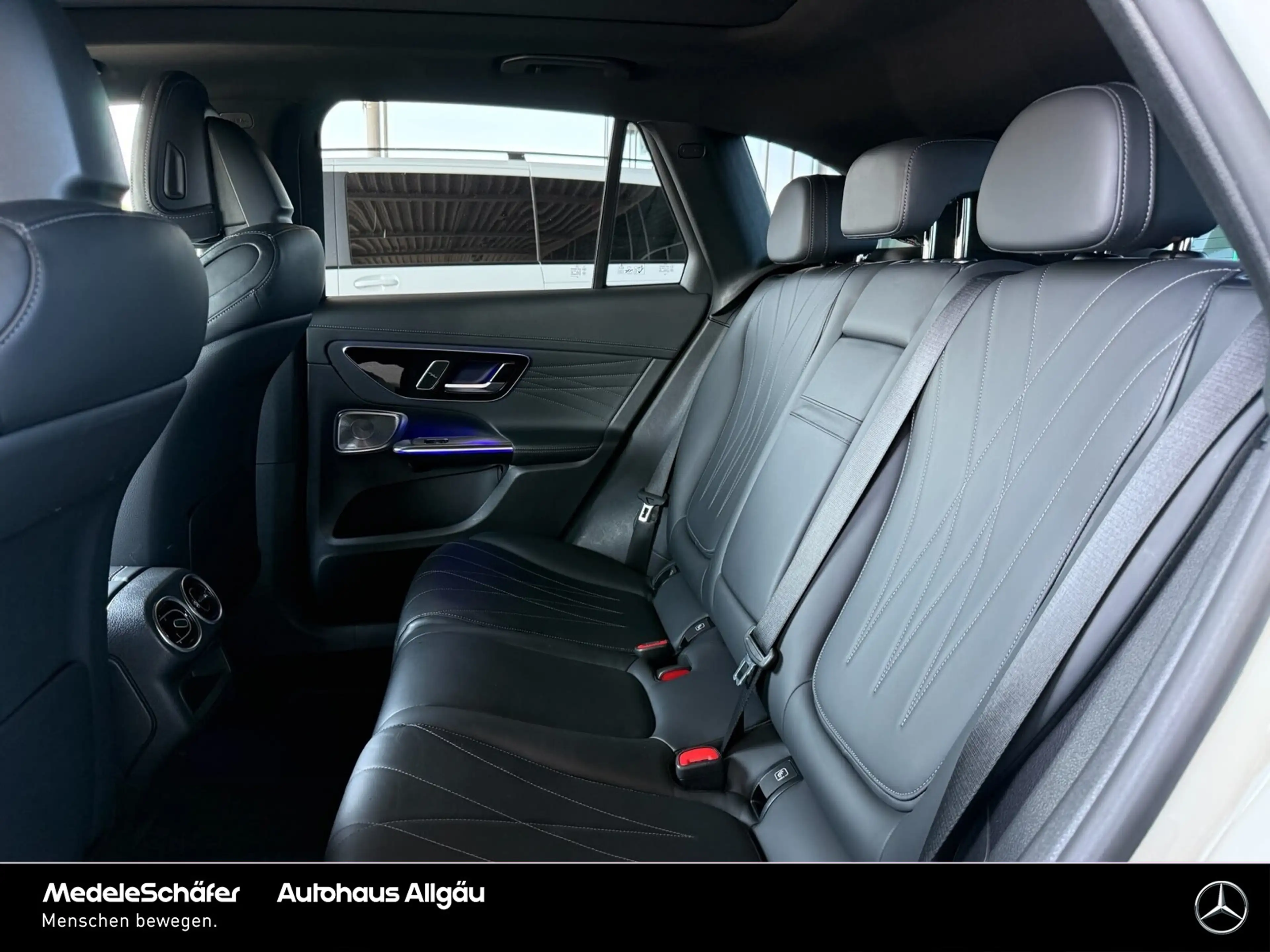 Mercedes-Benz GLC 220 GLC 220 d 4M AMG Premium 20" Fahr-Assi Pano 360° — photo 11