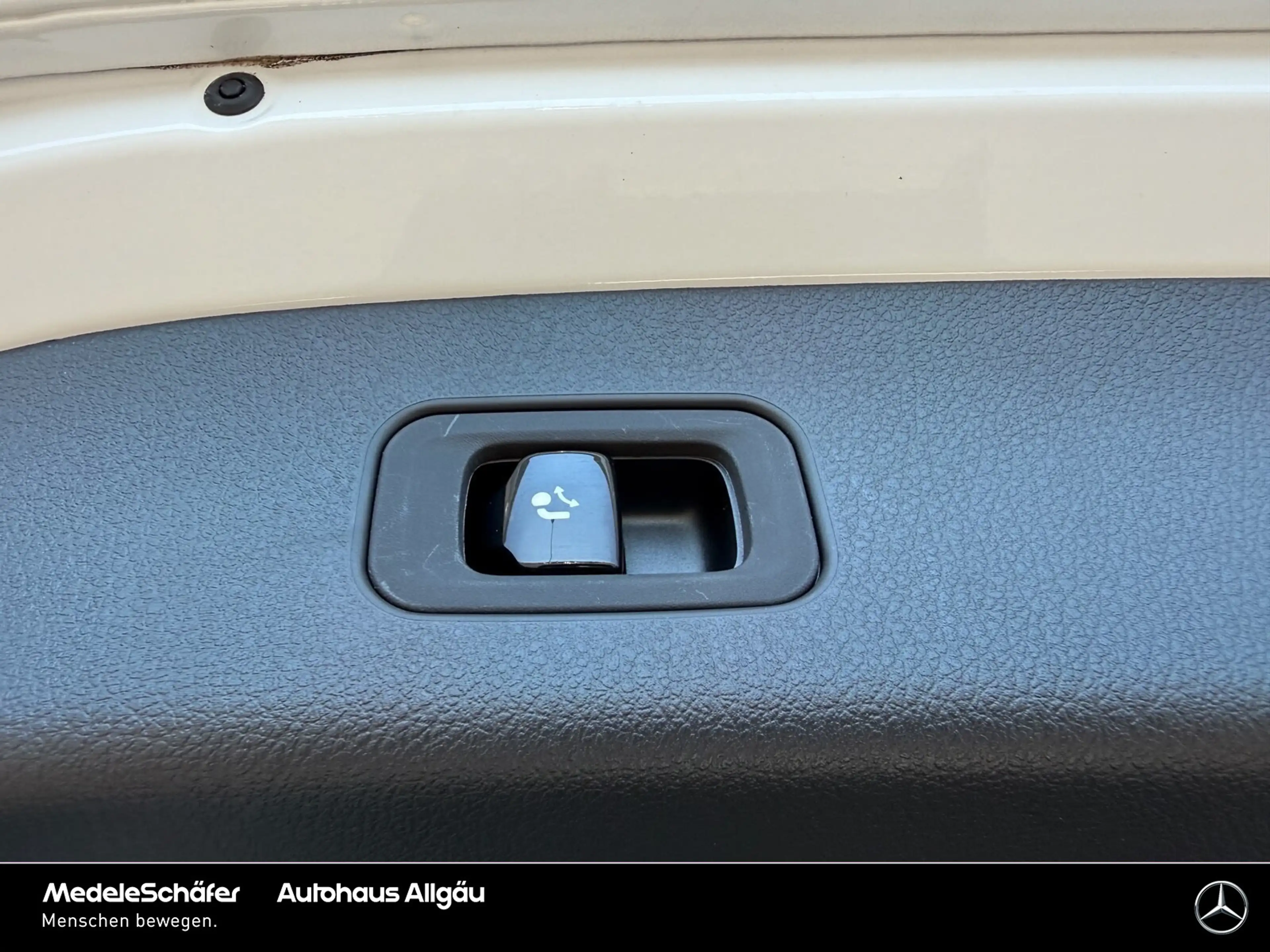 Mercedes-Benz GLC 220 GLC 220 d 4M AMG Premium 20" Fahr-Assi Pano 360° — photo 8