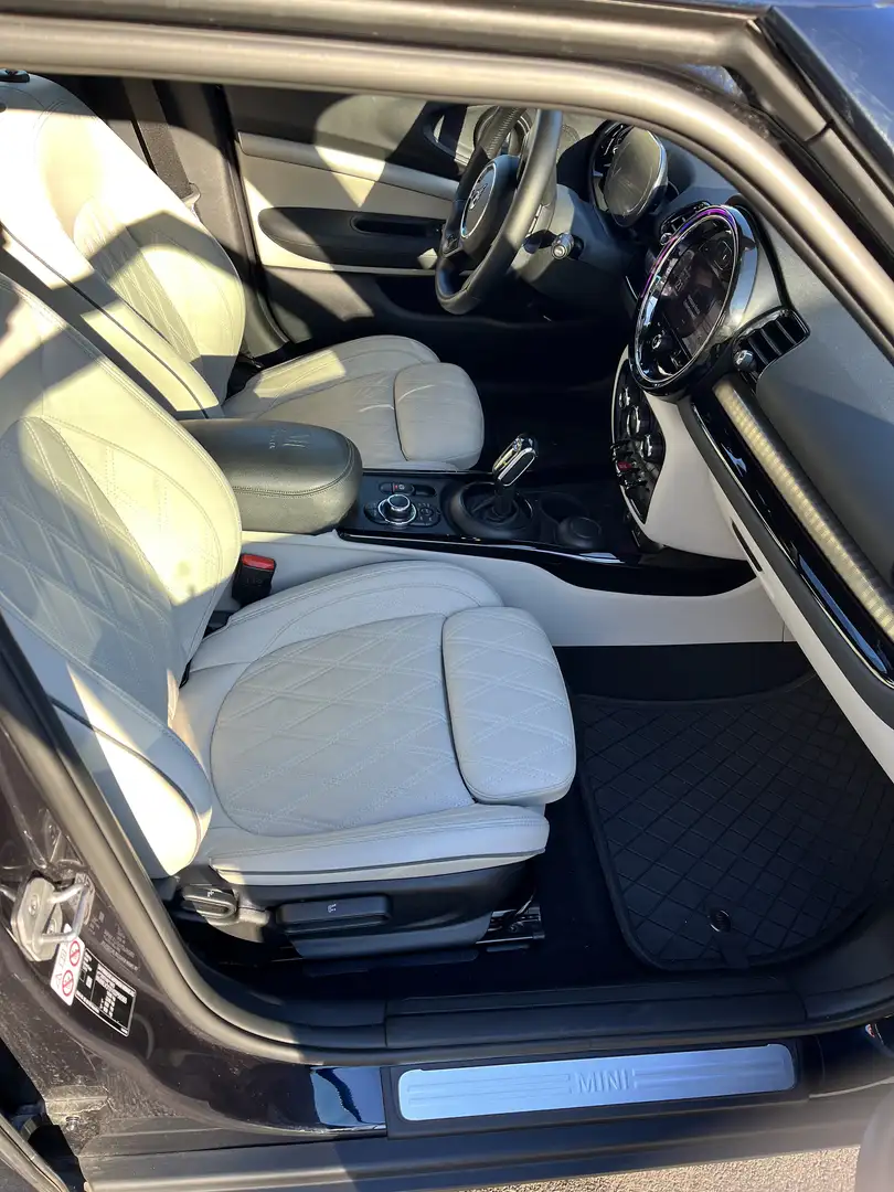 MINI Cooper Clubman 1.5 Mayfair Edition auto - 1