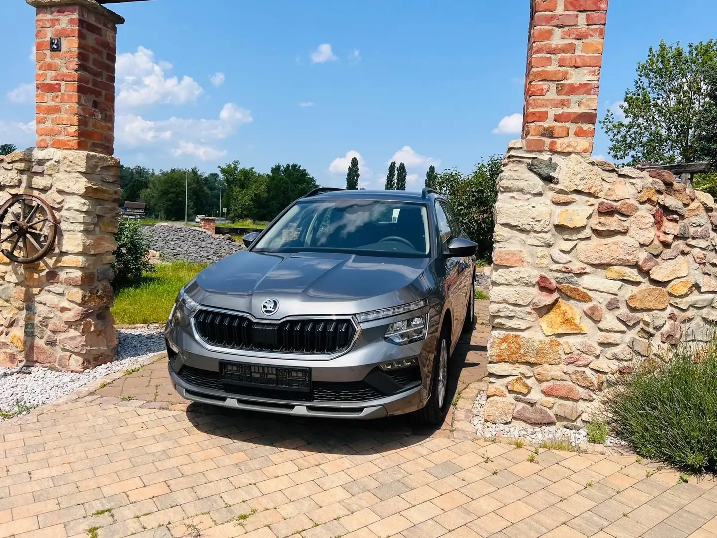 Skoda Kamiq Selection Facelift 1.0 TSI SHZ AACPDC Gris - 1