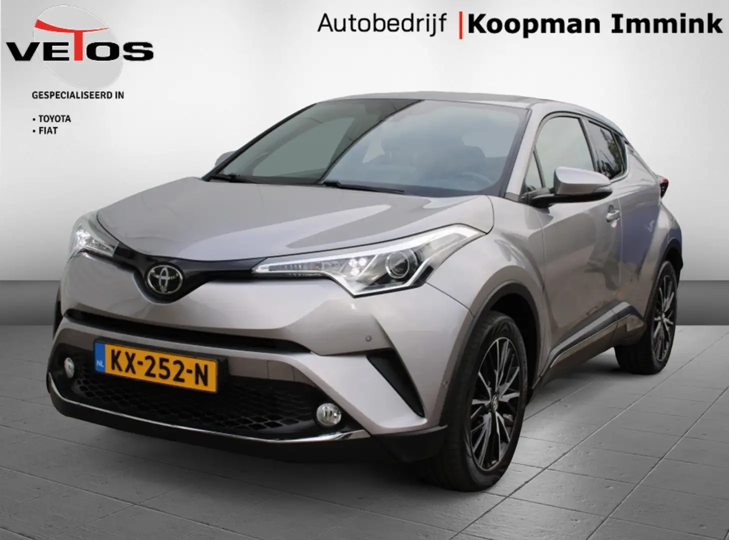 Toyota C-HR 1.2 First Edition + Trekhaak/1300 Kg. Gris - 1