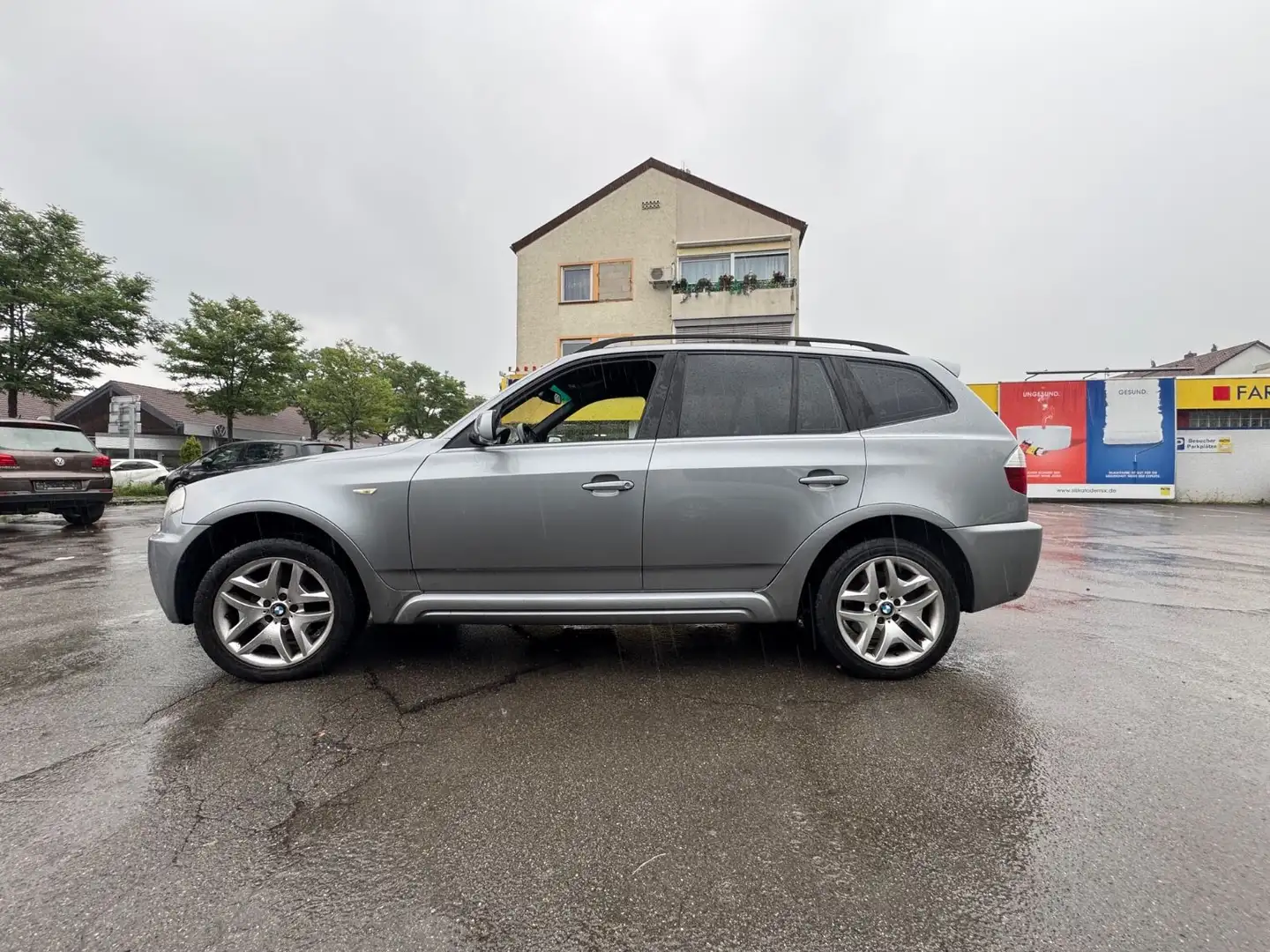 BMW X3 Baureihe X3 3.0d *PDC*NAVI*AHK*M-Paket* Grau - 2