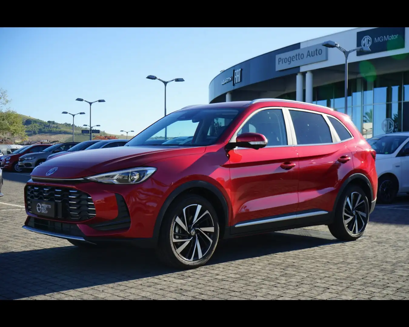 MG ZS 1.5 Hybrid+ Luxury Rosso - 1