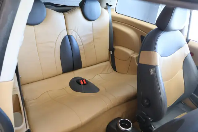 Mini Hatch view 13