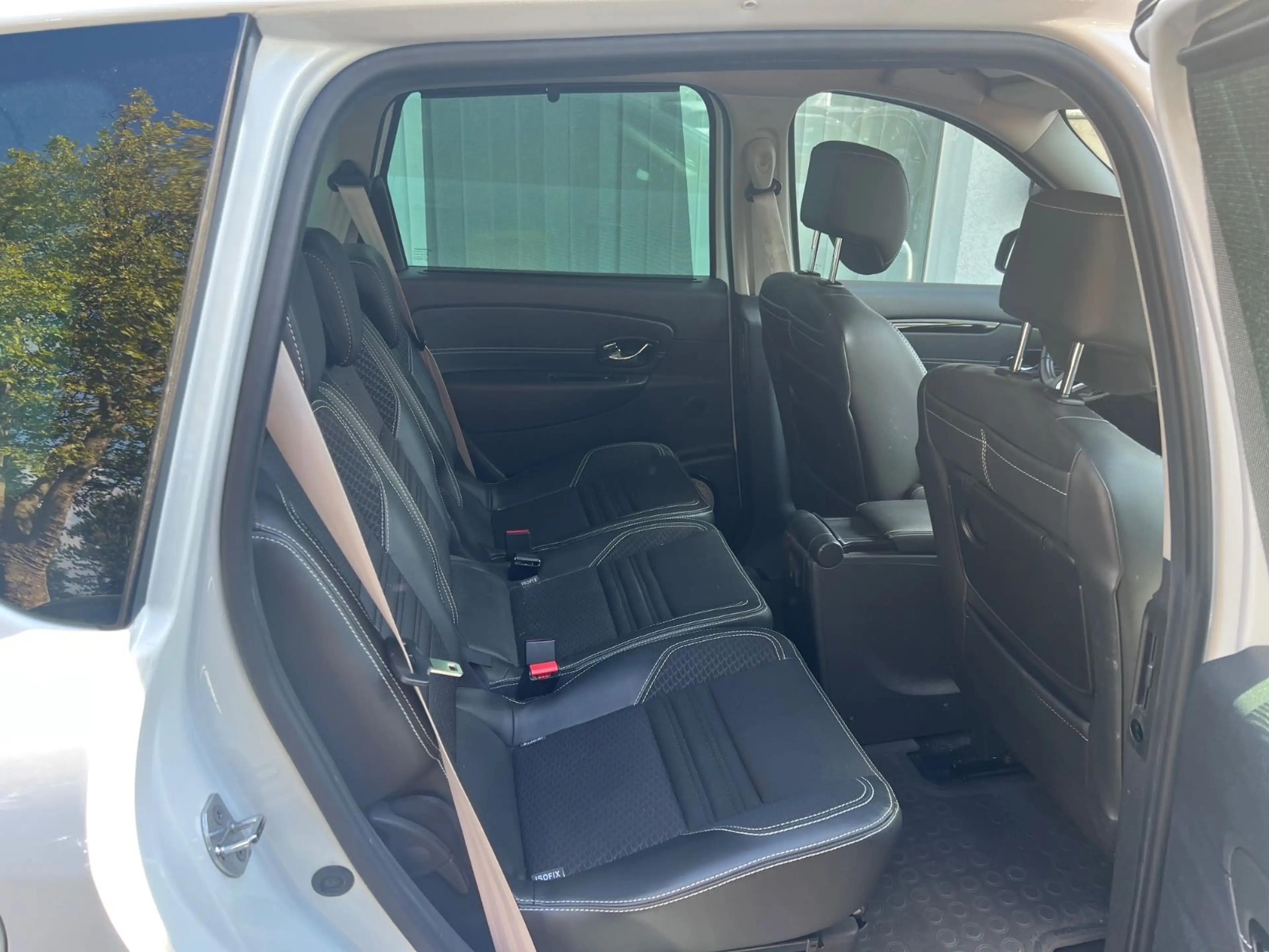 Renault Scenic III BOSE Edition"Kamera"Xenon"Automatik" — photo 10