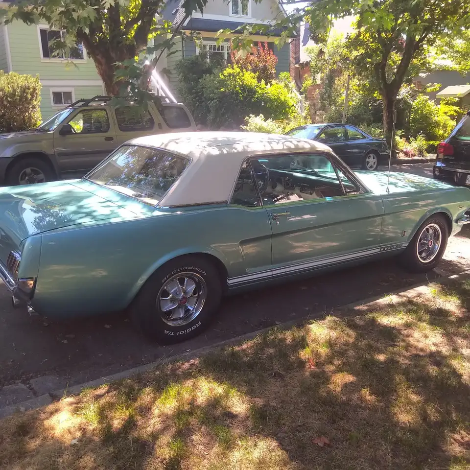 Ford Mustang снимка Ford Mustang