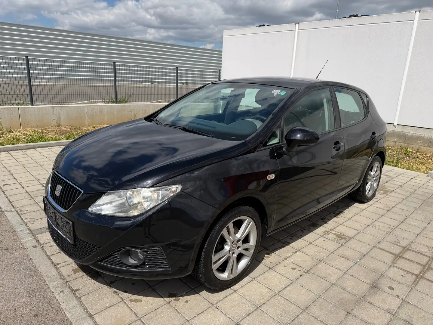 SEAT Ibiza Ibiza Reference 1,4 Reference Schwarz - 2