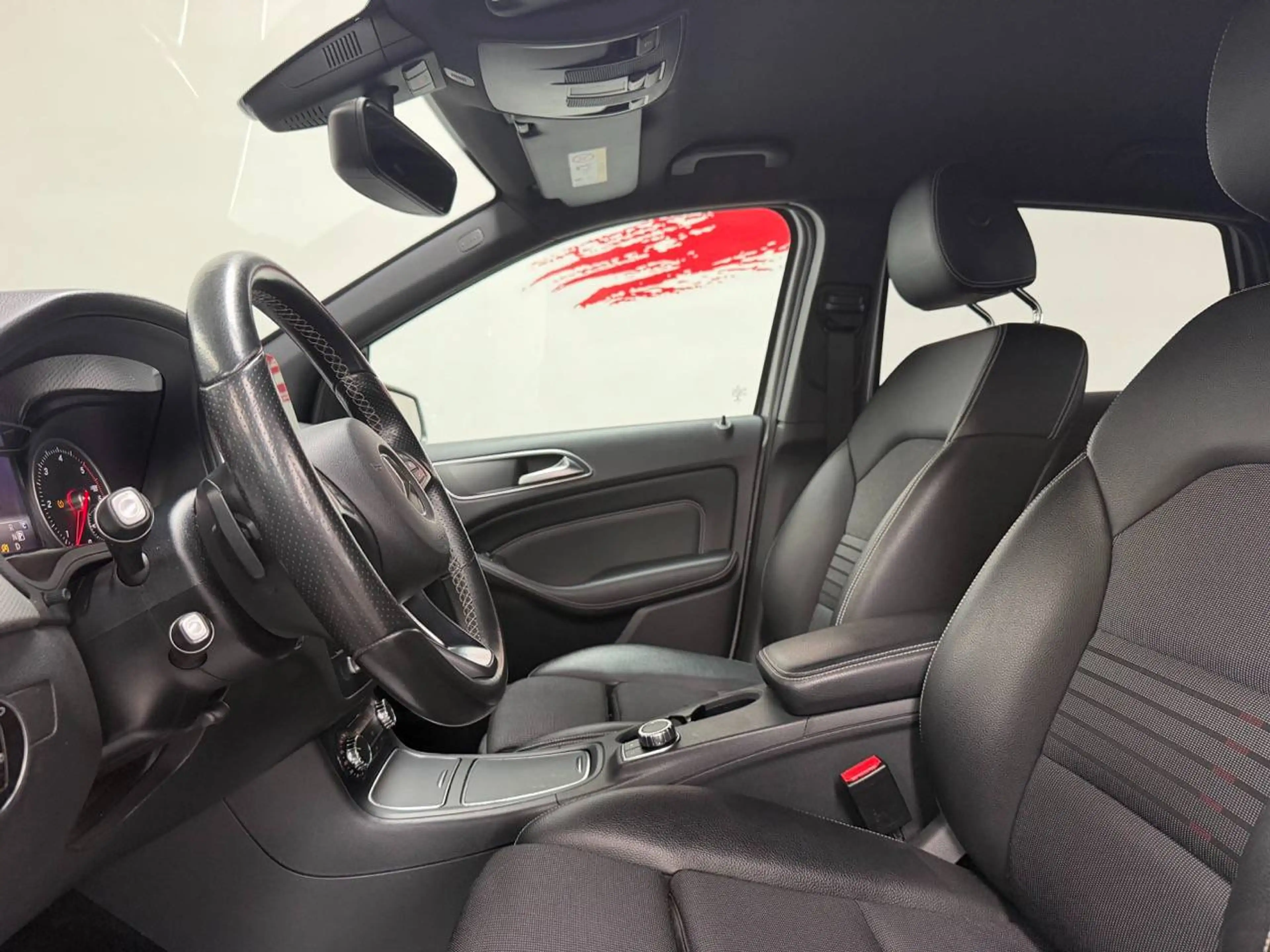Mercedes-Benz B 200 B 200 d — photo 7