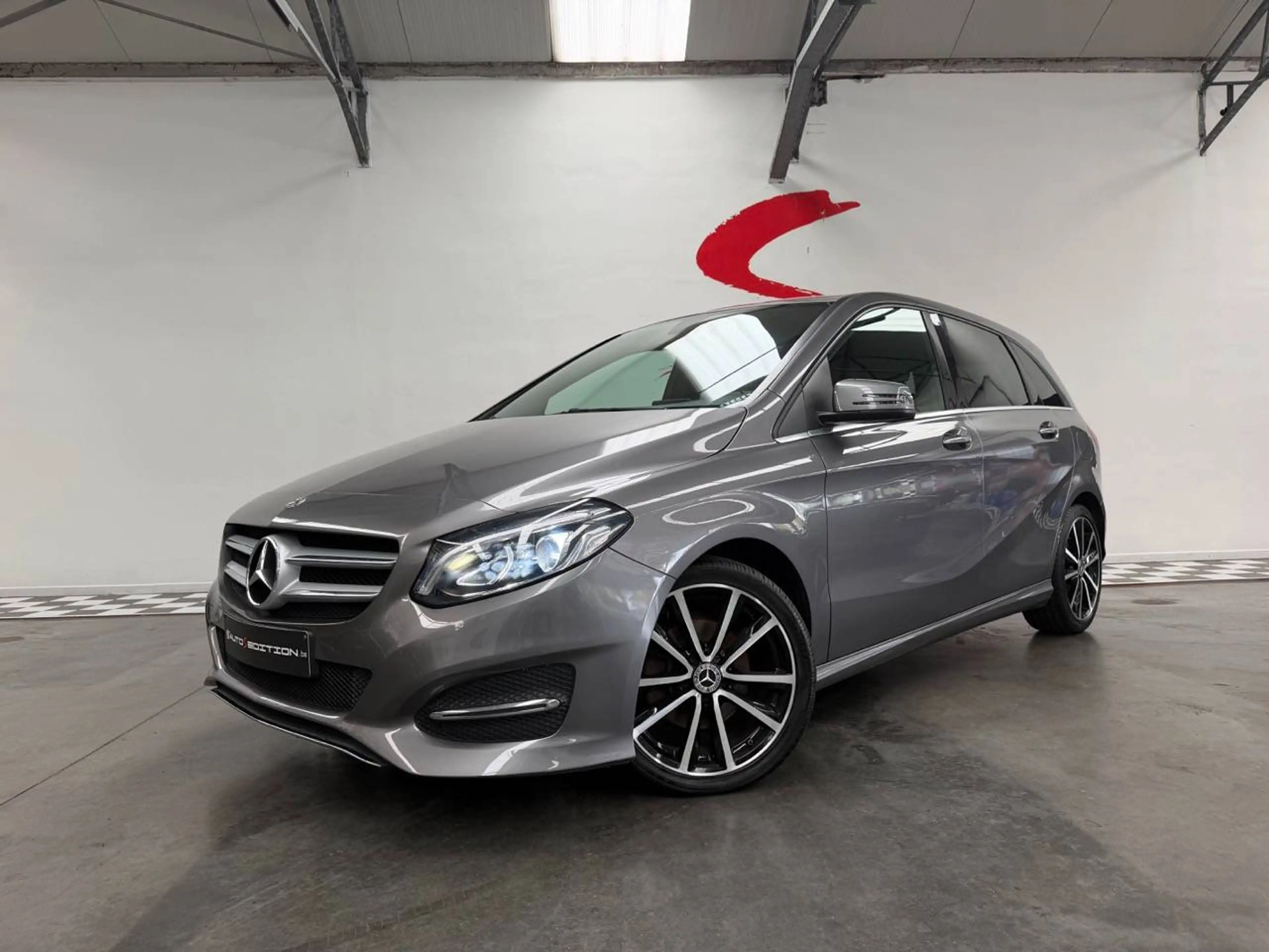 Mercedes-Benz B 200 B 200 d