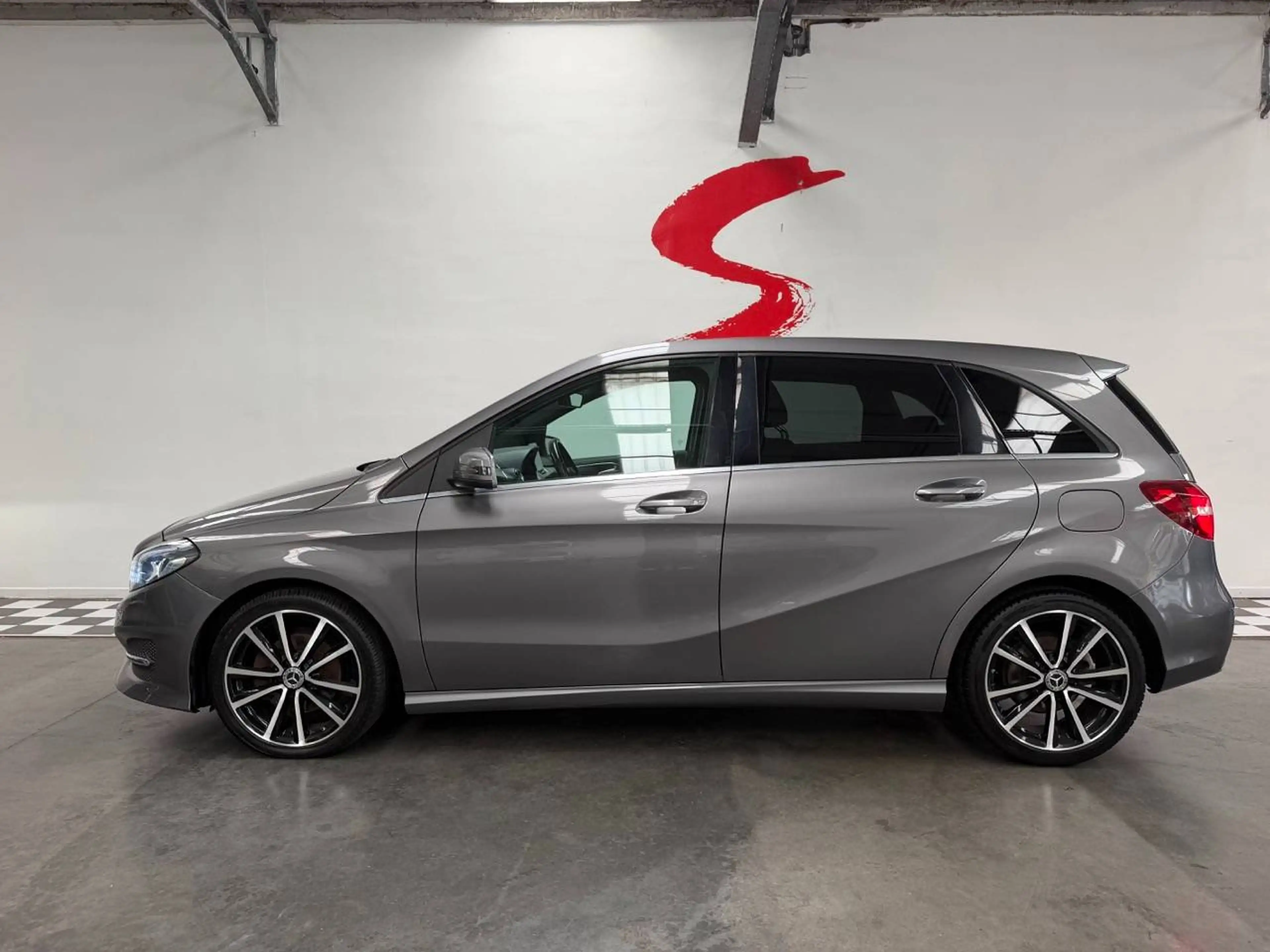 Mercedes-Benz B 200 B 200 d — photo 5