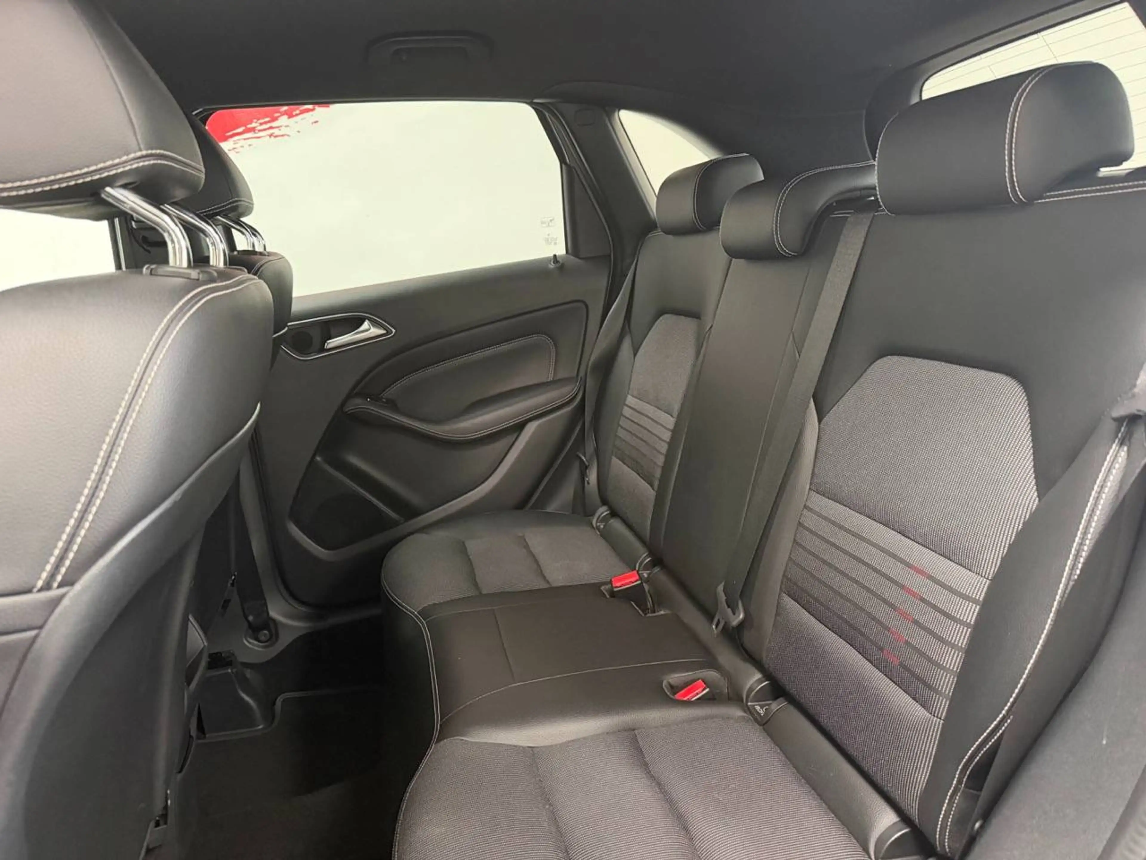Mercedes-Benz B 200 B 200 d — photo 9