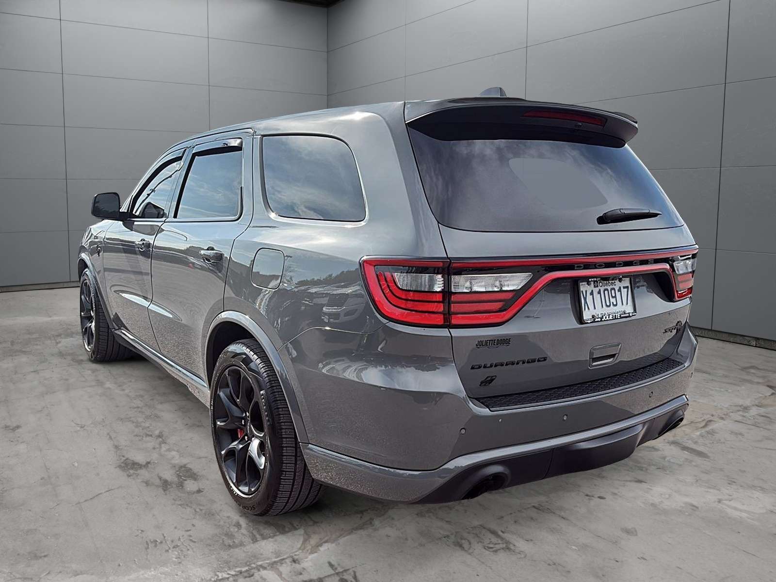 2024 Dodge Durango SRT HELLCAT PREMIUM + CUIR ROUGE + TOIT OUVRANT + — снимка 1