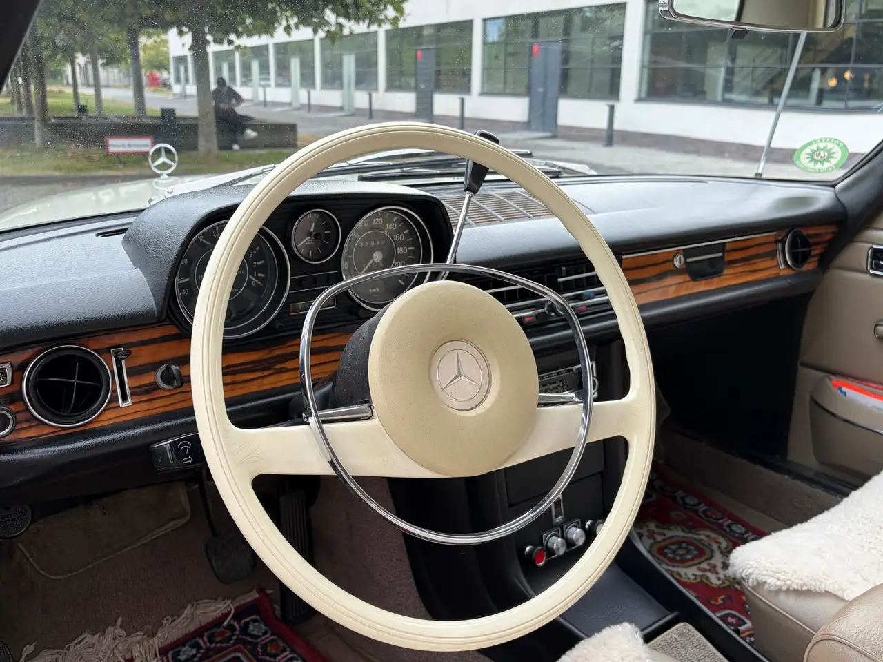 Mercedes-Benz 250 W114 Coupé Automatik, foto 4