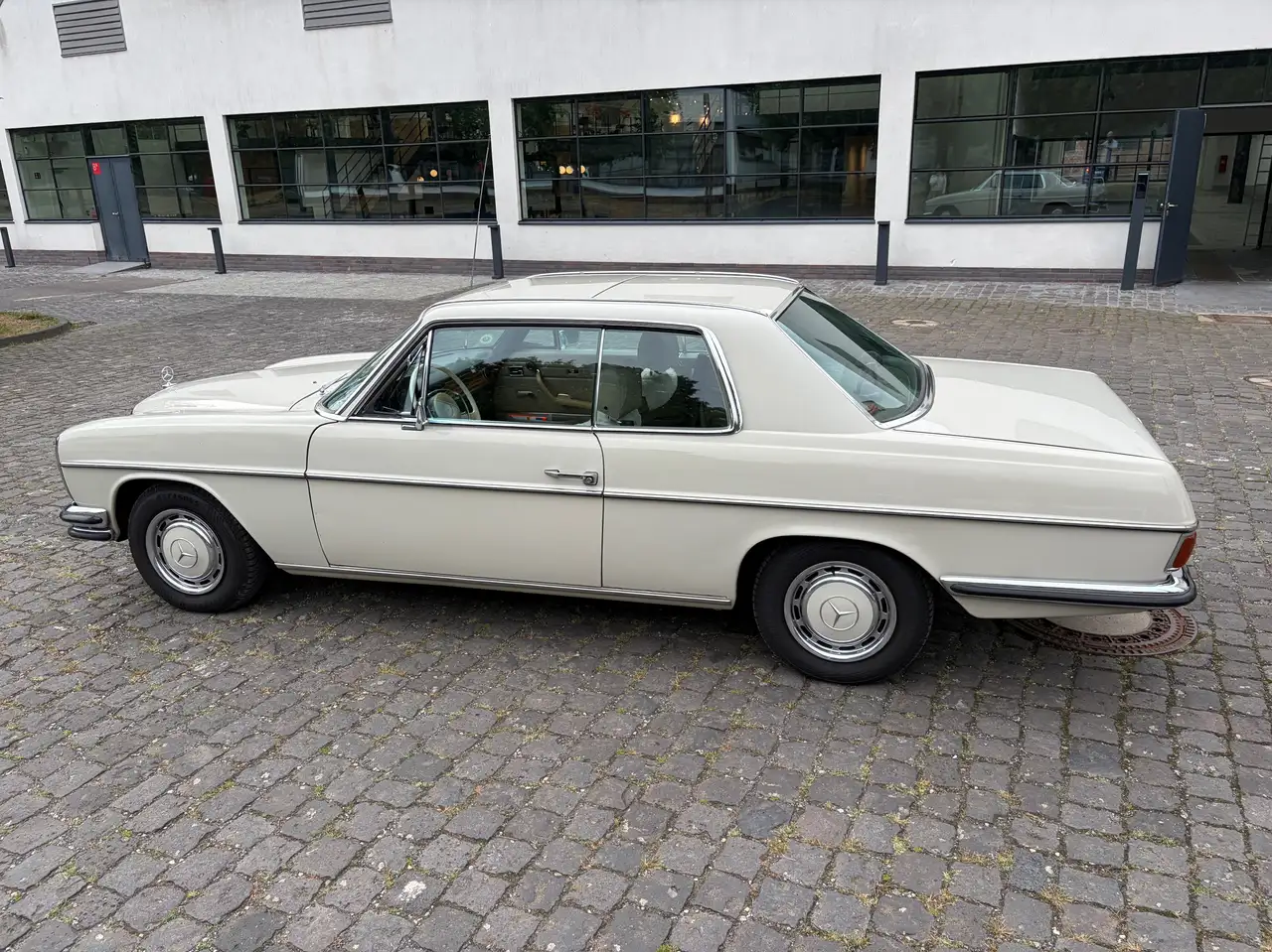 Mercedes-Benz 250 W114 Coupé Automatik, foto 1