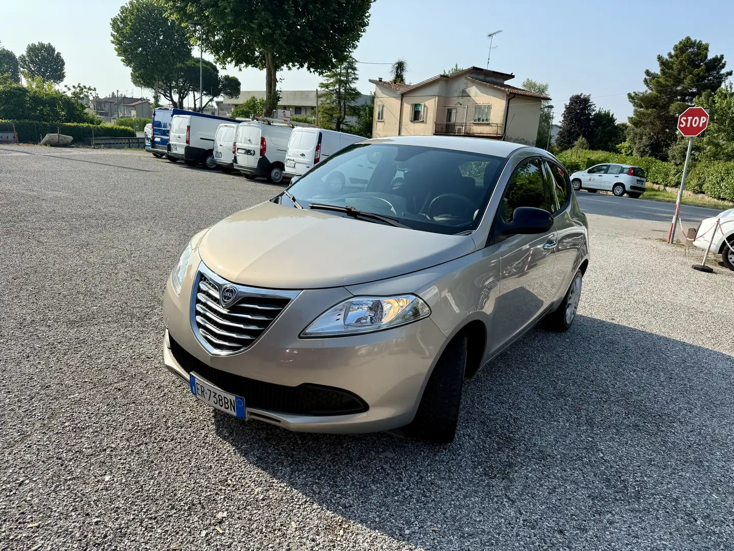 Lancia Ypsilon 1.2 8v ecochic Gpl 89.000km! Ok NEOPATENTATI Gris - 2