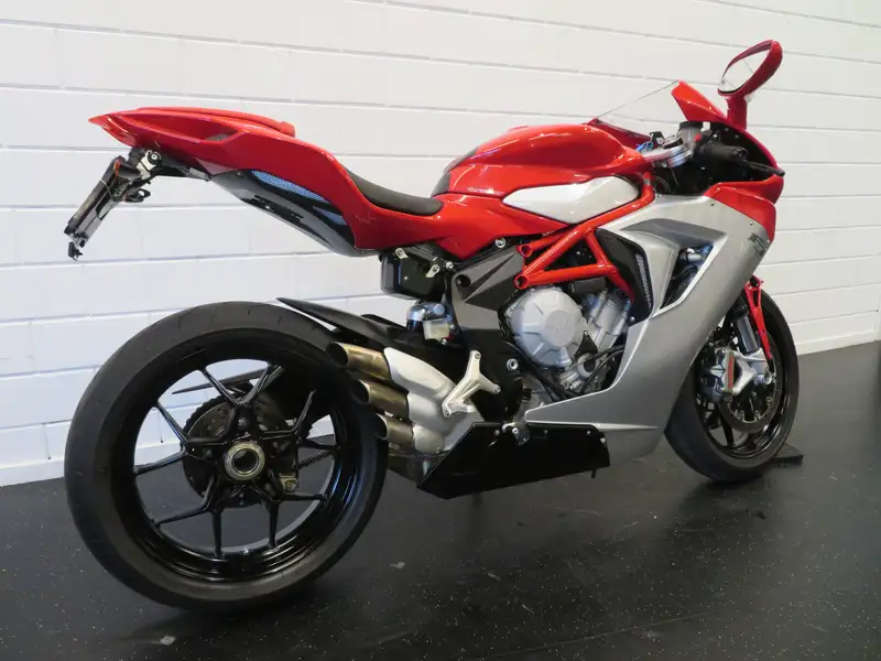 MV Agusta F3 - foto 3