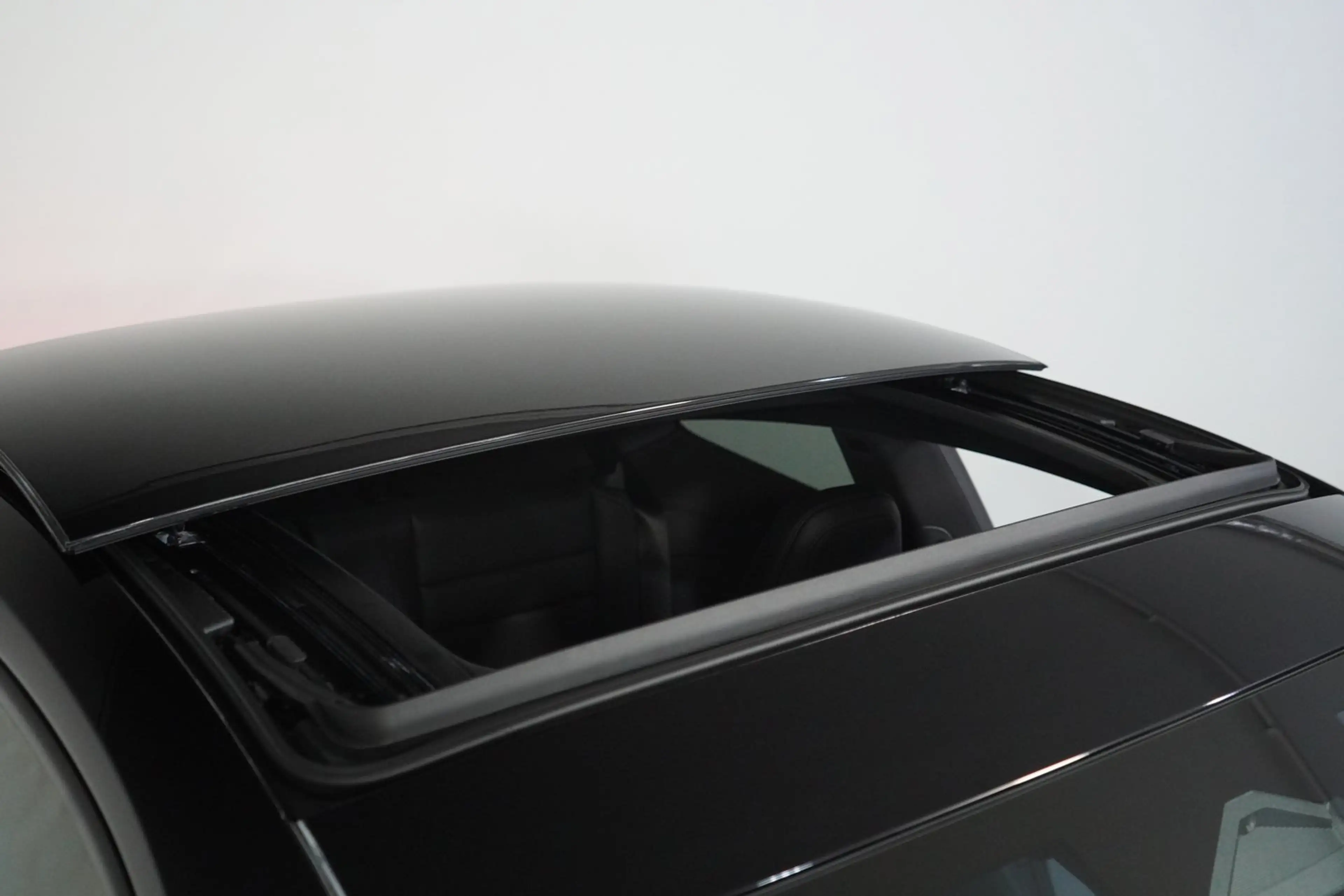 Porsche 911 Carrera 4S — photo 9