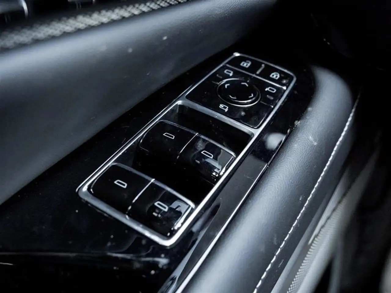Cadillac Optiq снимка Cadillac Optiq