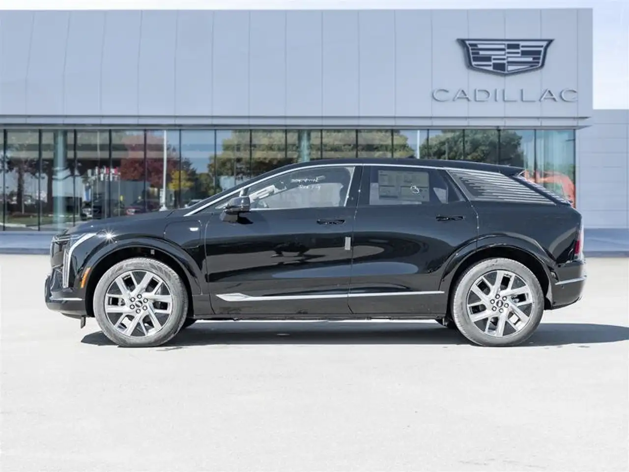 Cadillac Optiq снимка Cadillac Optiq