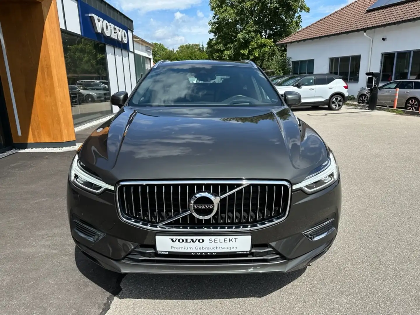 Volvo XC60 T8 AWD Inscription  EU6d-Temp Allrad HUD El. Panod Grau - 2