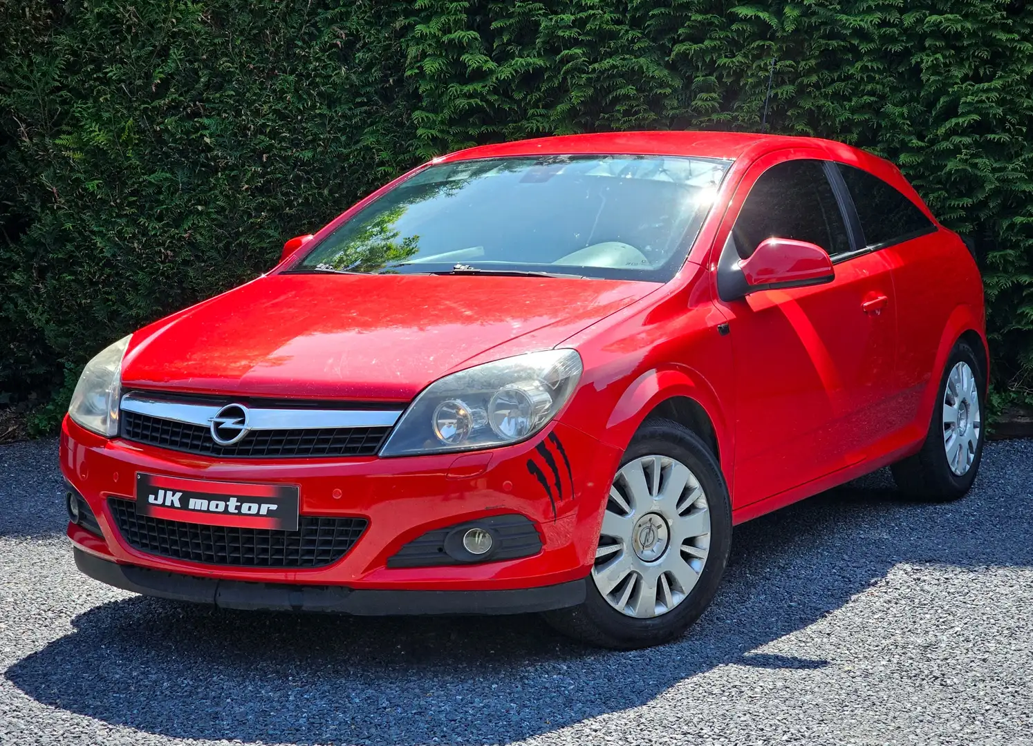 Opel Astra GTC 1.3 CDTi Rouge - 2