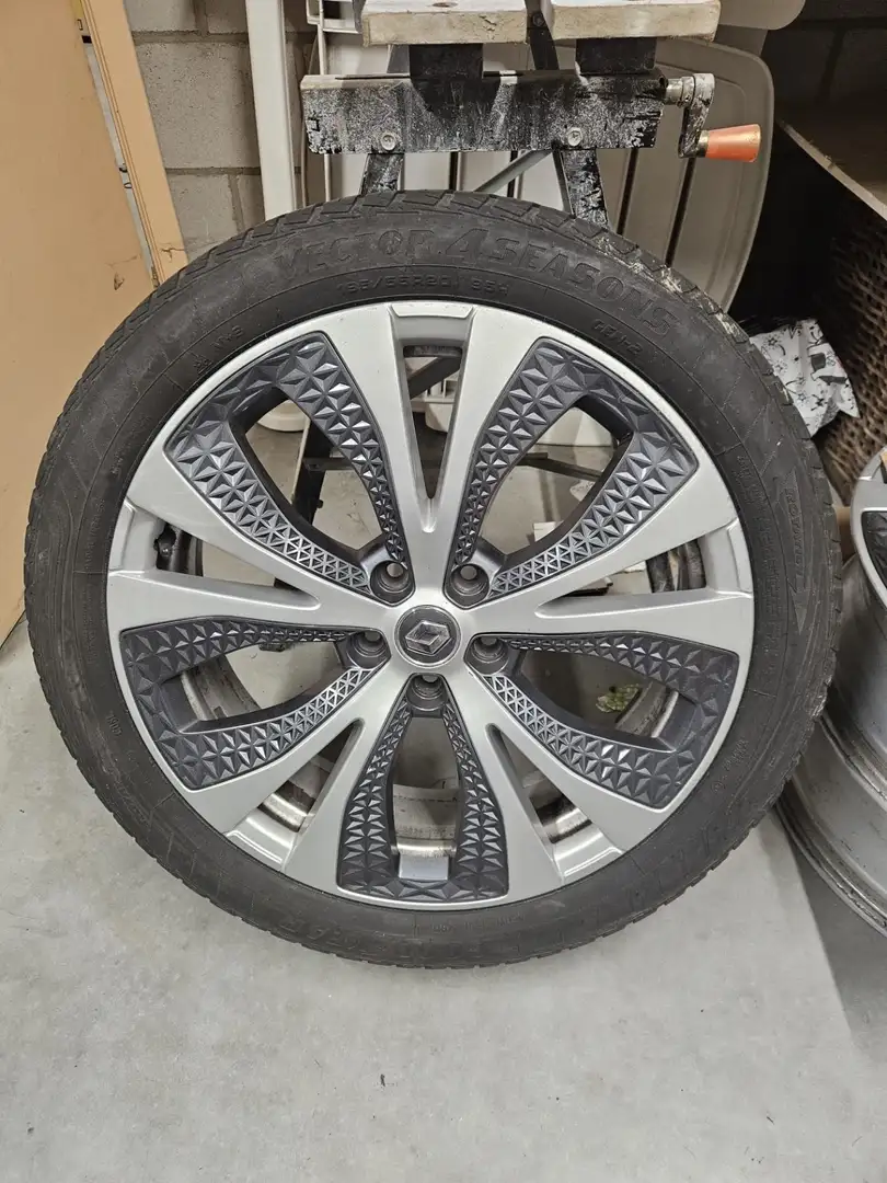 Renault Grand Scenic ENERGY dCi 110 EDC INTENS Gris - 2