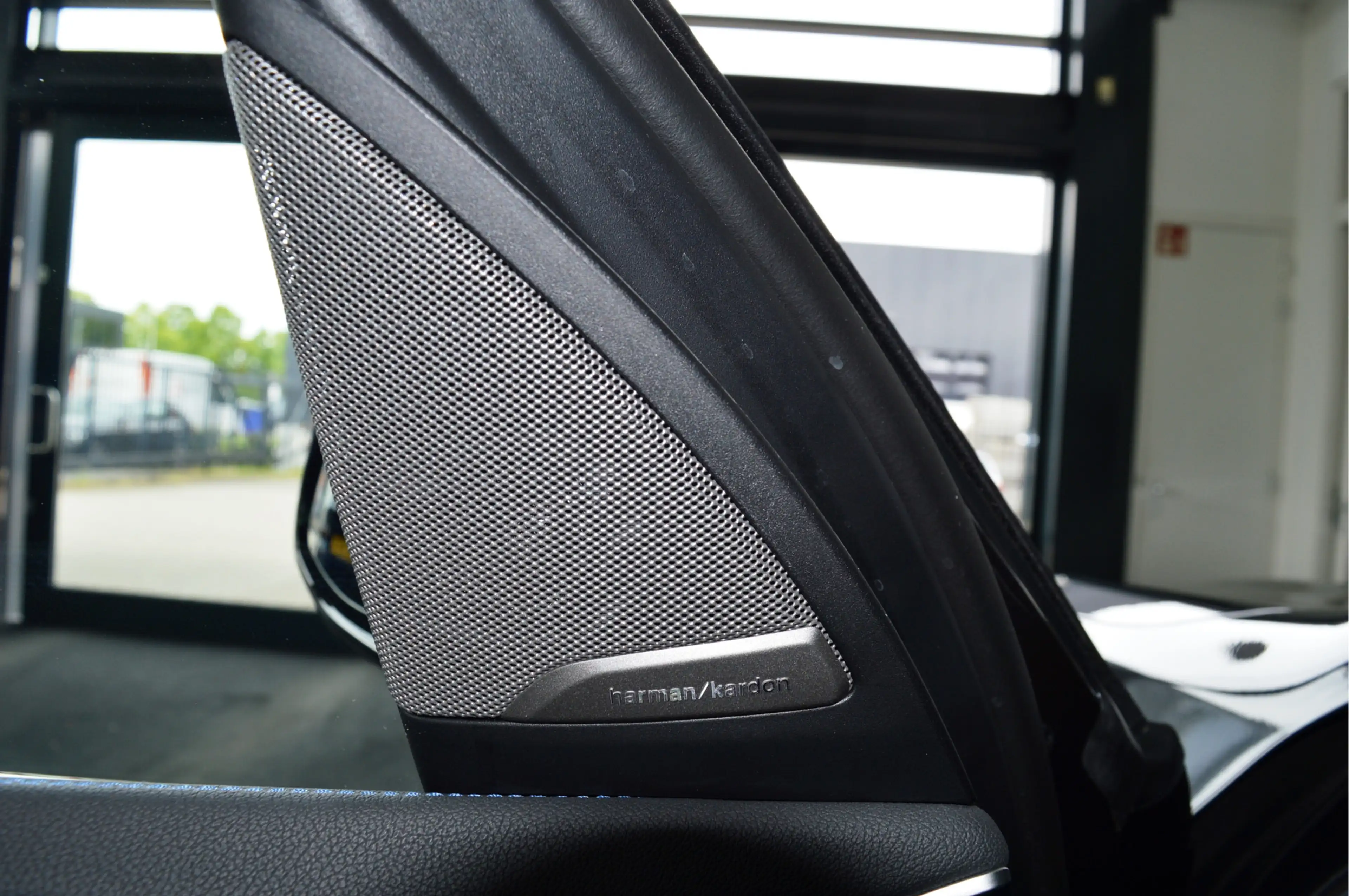 BMW iX3 High Exe M-Sportedition | Trekhaak | Stuurwiel Ver — photo 23