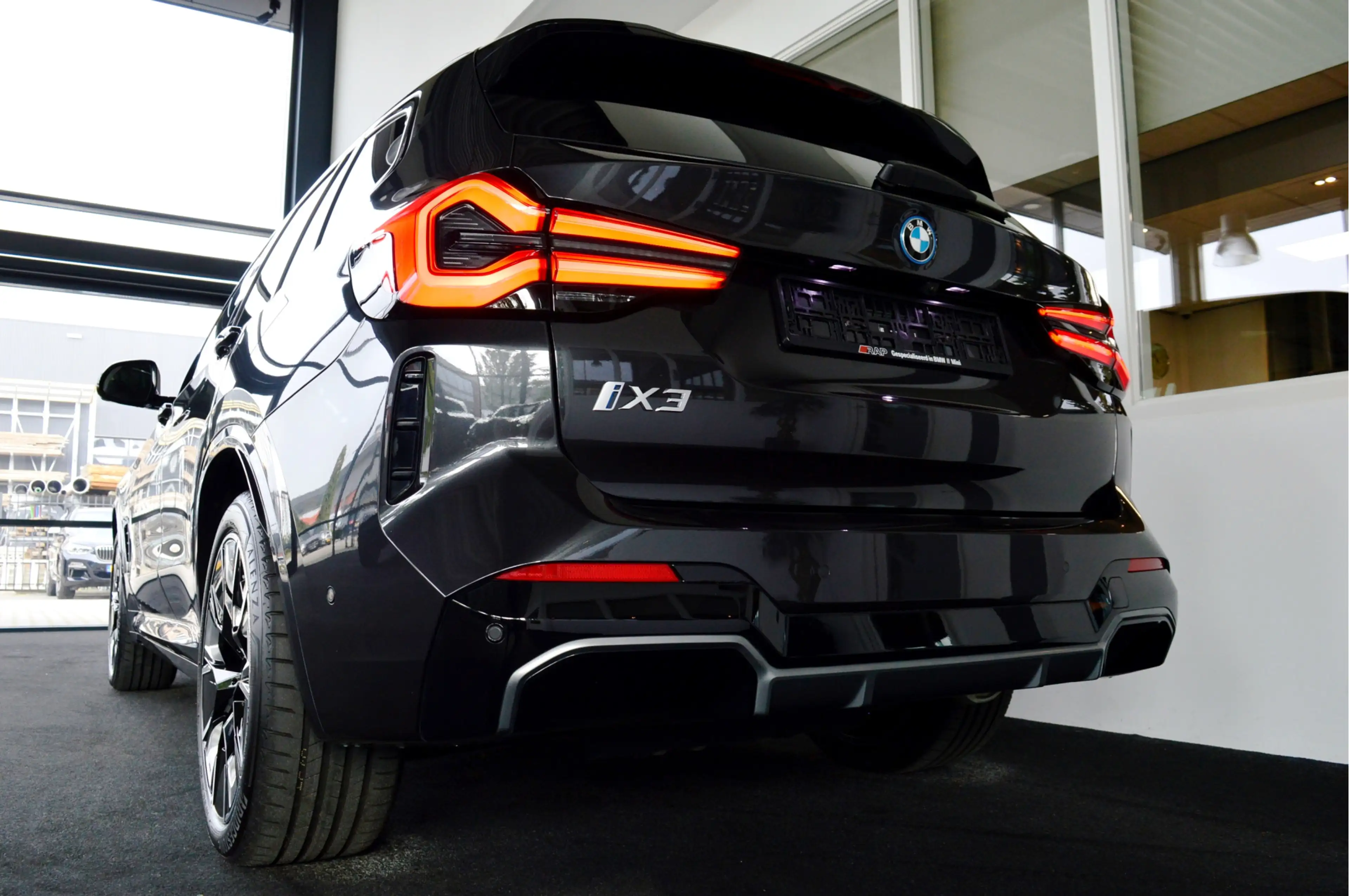 BMW iX3 High Exe M-Sportedition | Trekhaak | Stuurwiel Ver — photo 7