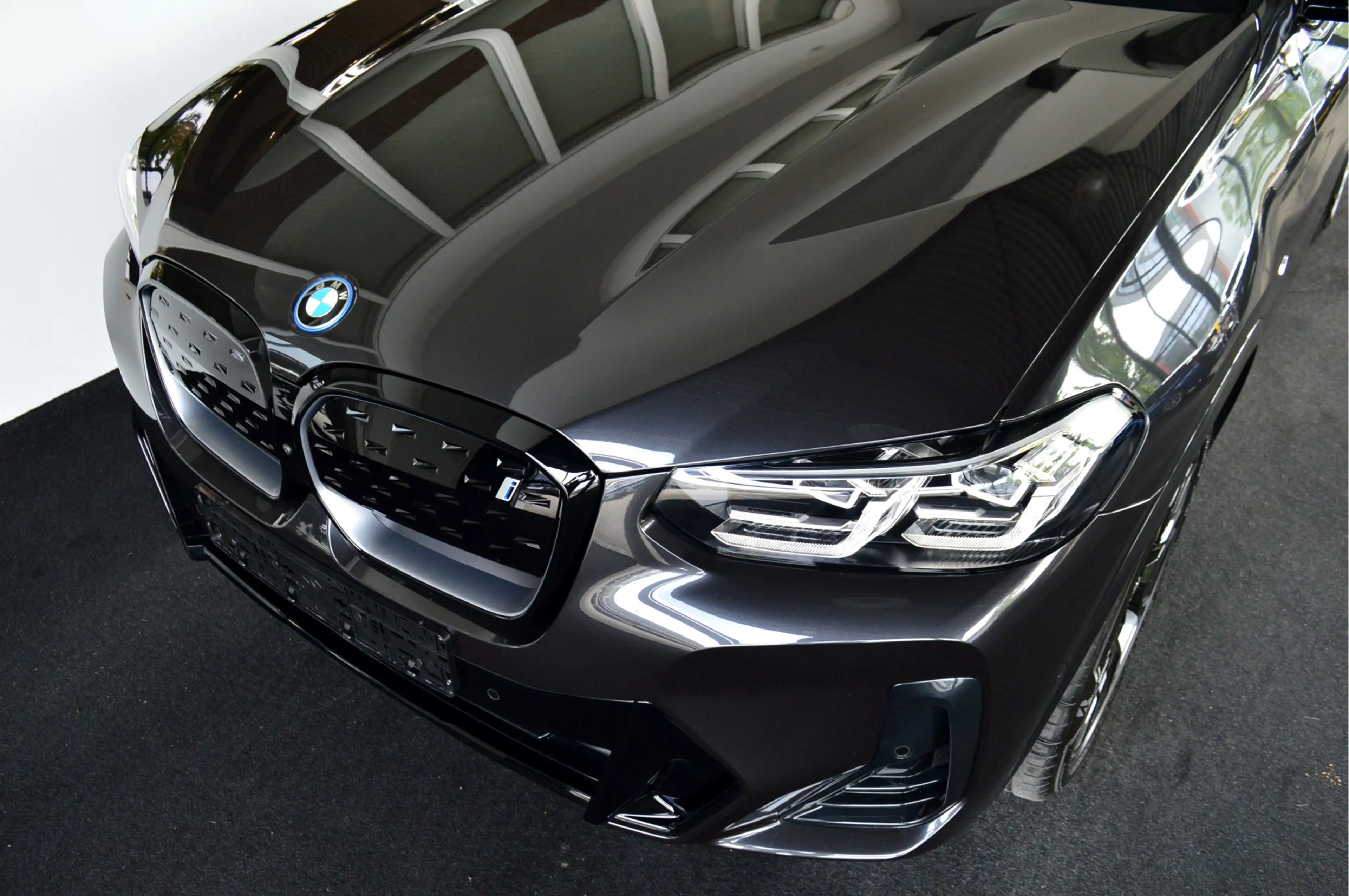 BMW iX3 High Exe M-Sportedition | Trekhaak | Stuurwiel Ver — photo 9