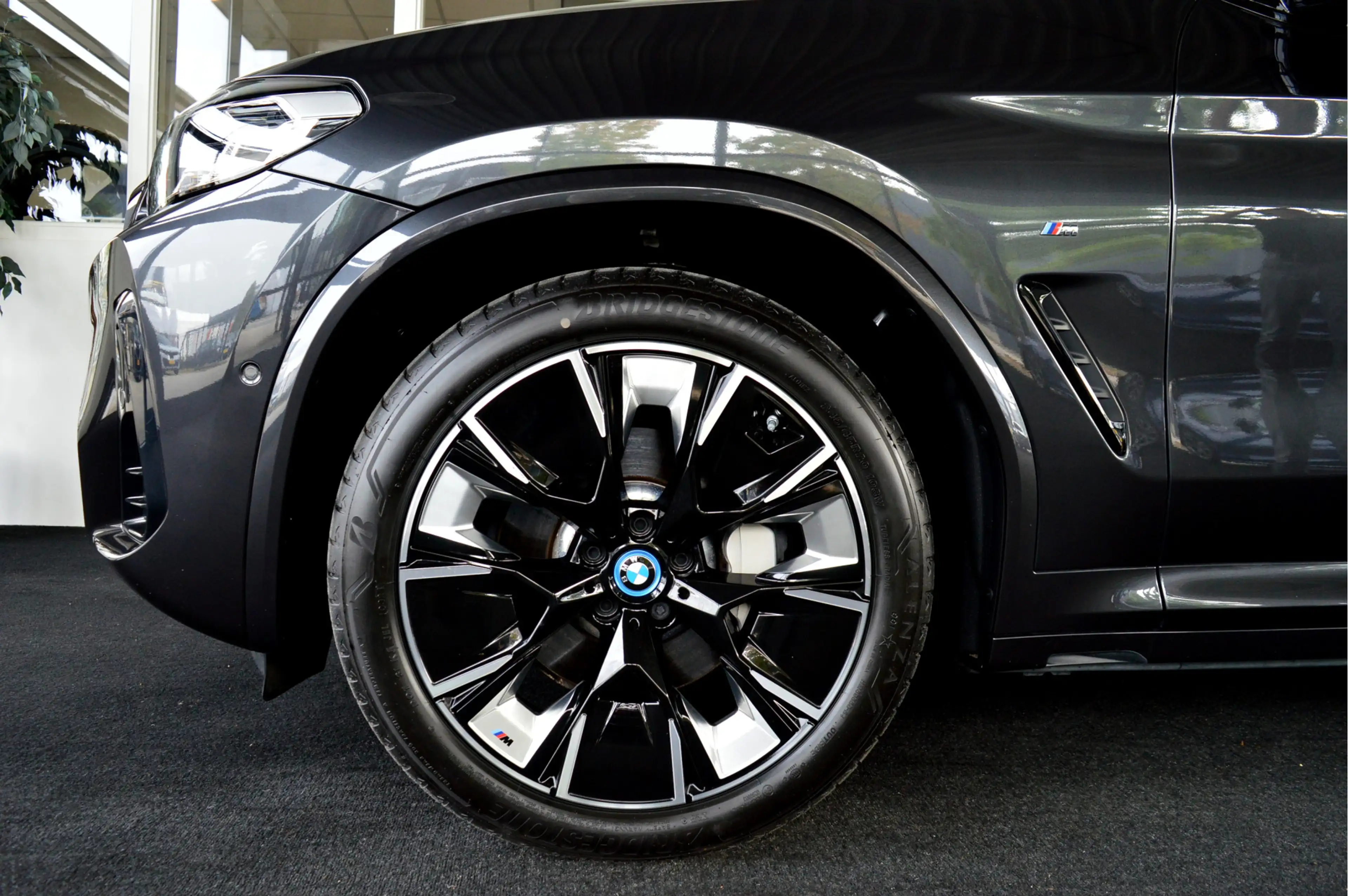 BMW iX3 High Exe M-Sportedition | Trekhaak | Stuurwiel Ver — photo 13