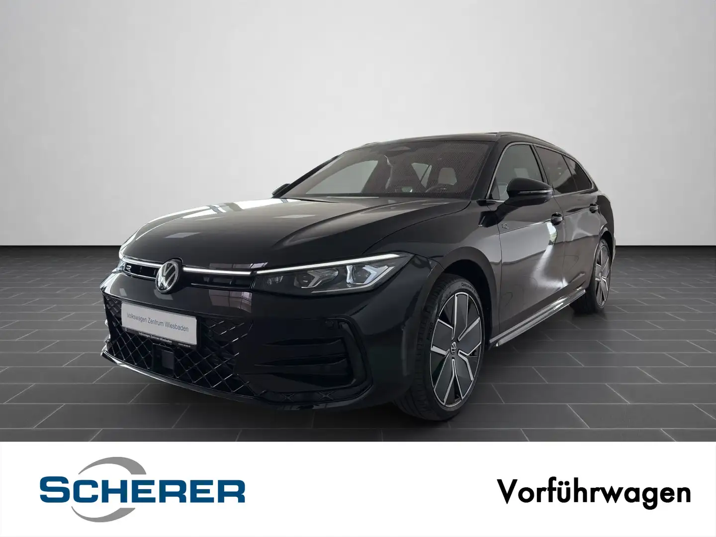 Volkswagen Passat Variant R-Line 2.0 TDI DSG AHK NAVI PANO Schwarz - 1