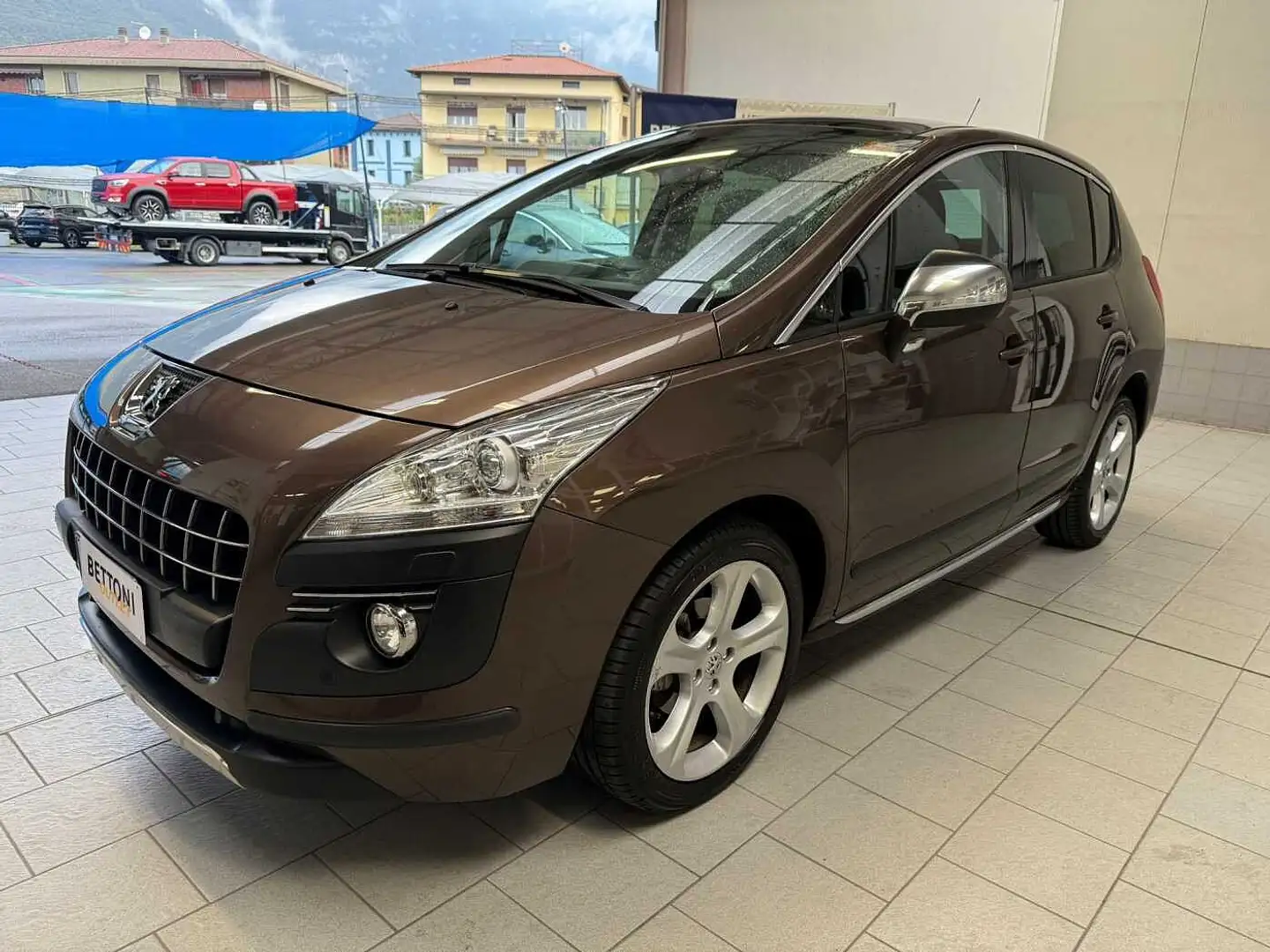 Peugeot 3008 1.6 HDi 115CV Allure Marrone - 1