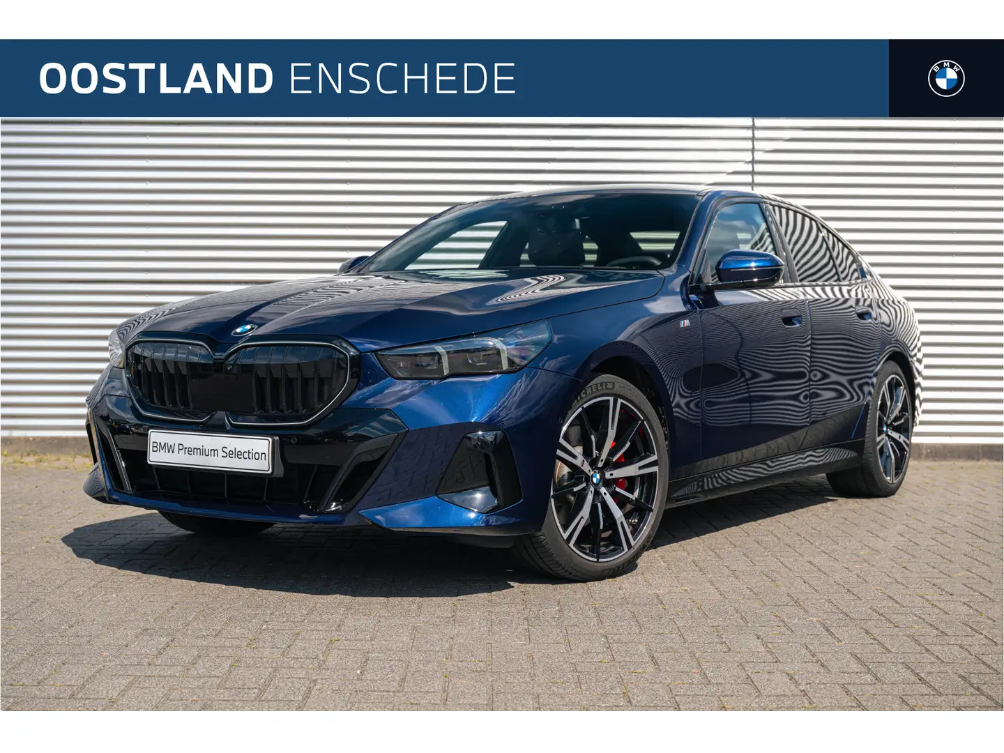 BMW 520 5 Serie 520i High Executive M Sport Automaat / Pan Blauw - 1