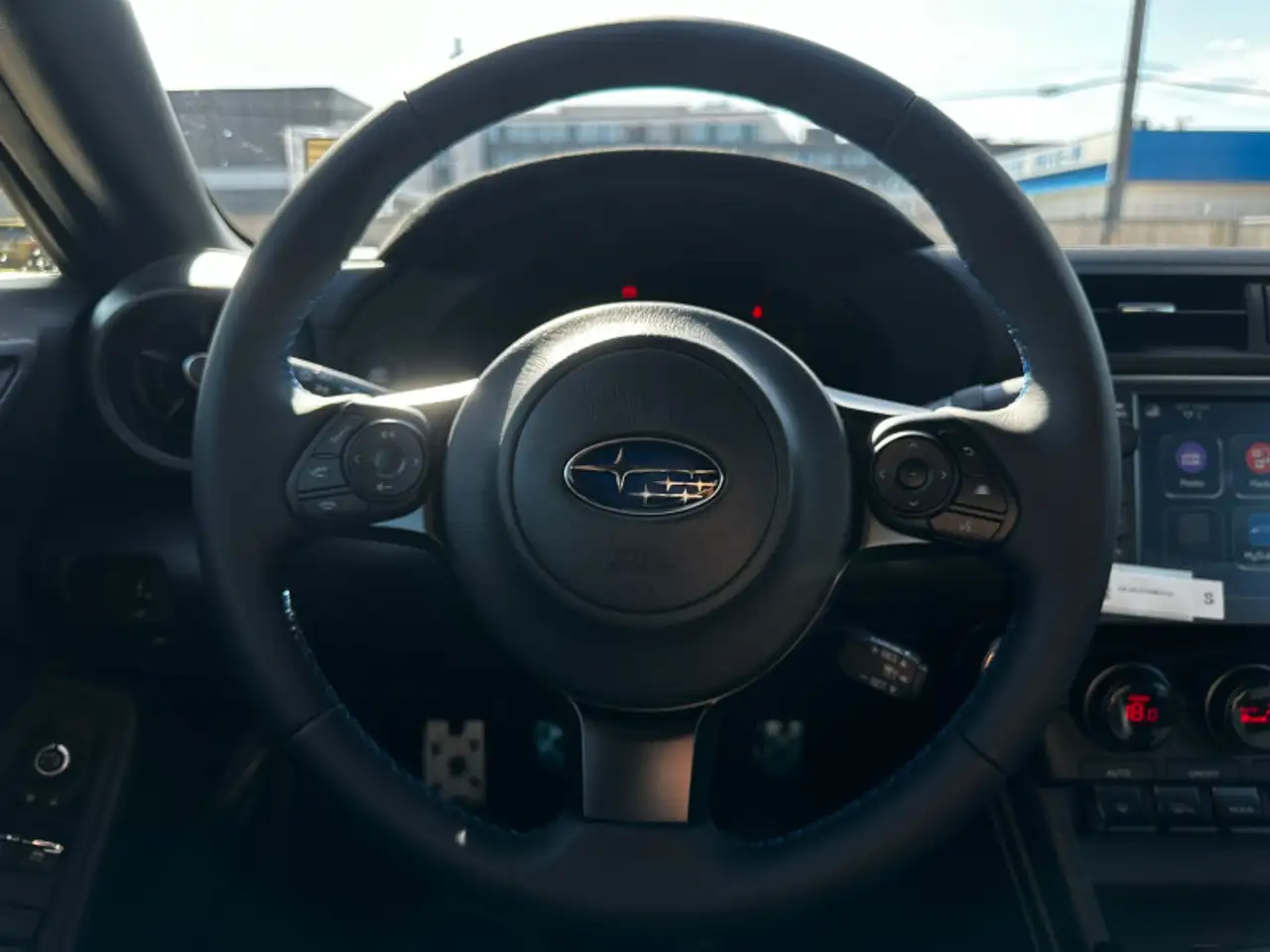 Subaru BRZ снимка Subaru BRZ