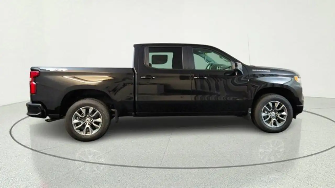 Chevrolet Silverado 1500 photo Chevrolet Silverado 1500