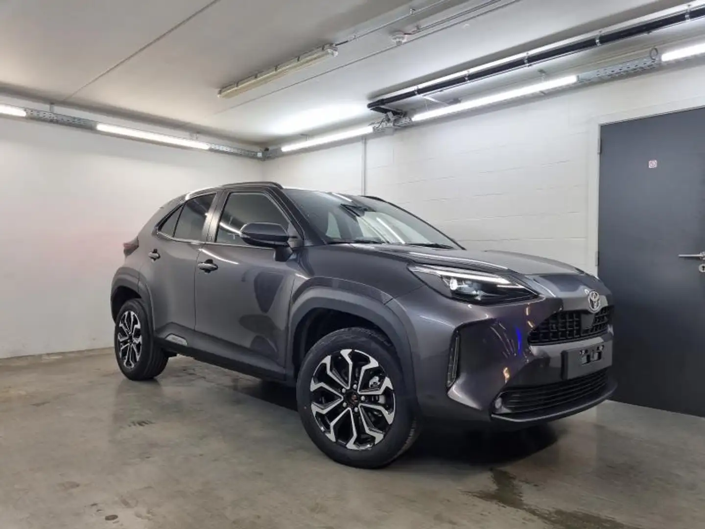 Toyota Yaris Cross Dynamic Plus - Garantie Grijs - 2