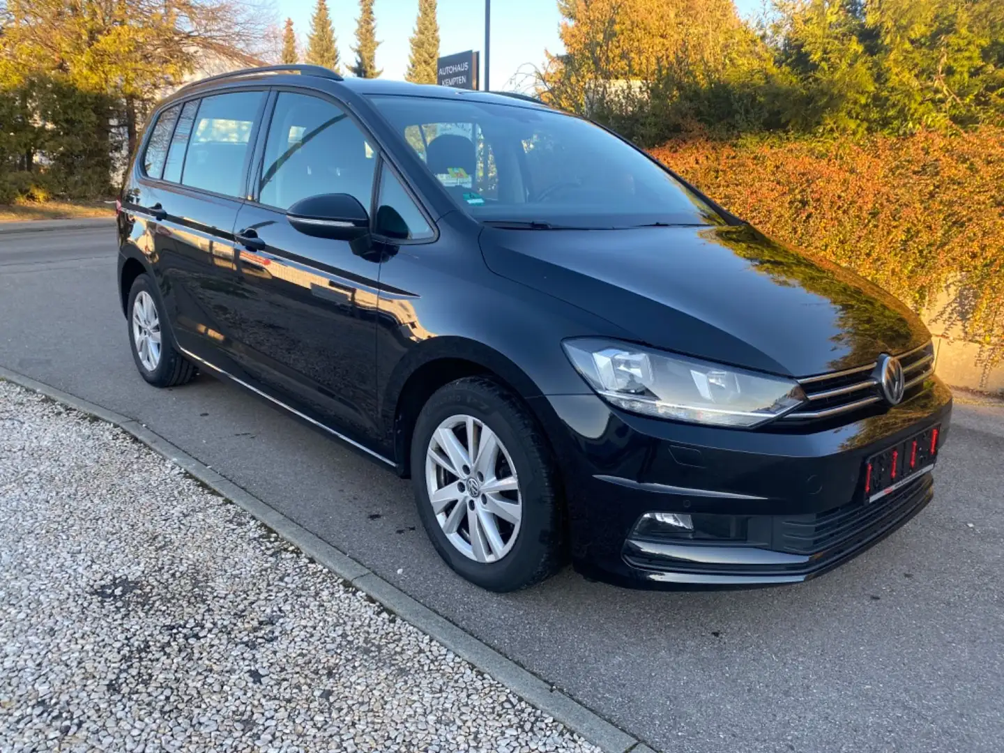 Volkswagen Touran Comfortline BMT/Start-Stopp 2.0 TDI Negro - 1